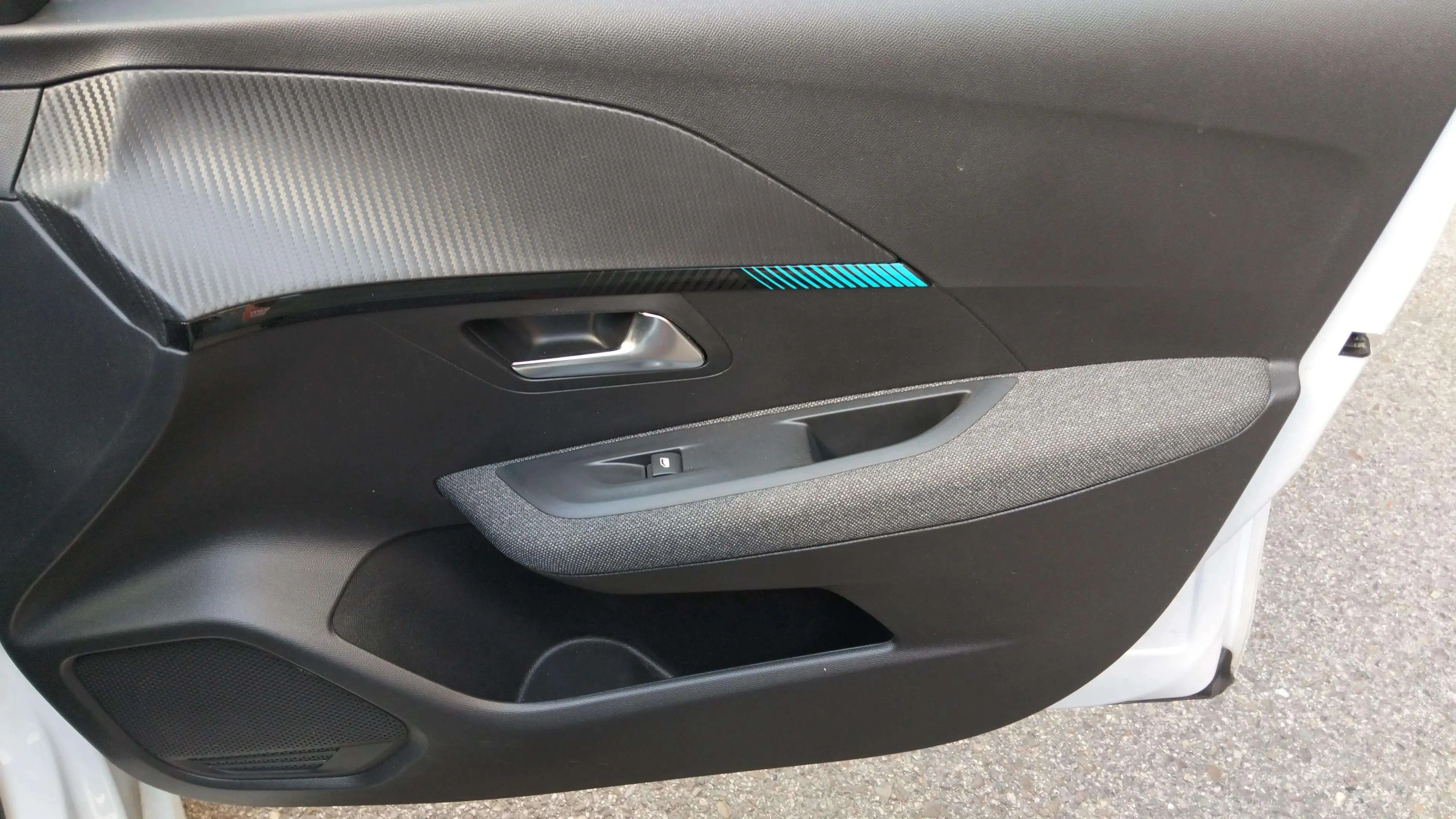 Peugeot 208 PureTech Allure - foto 17
