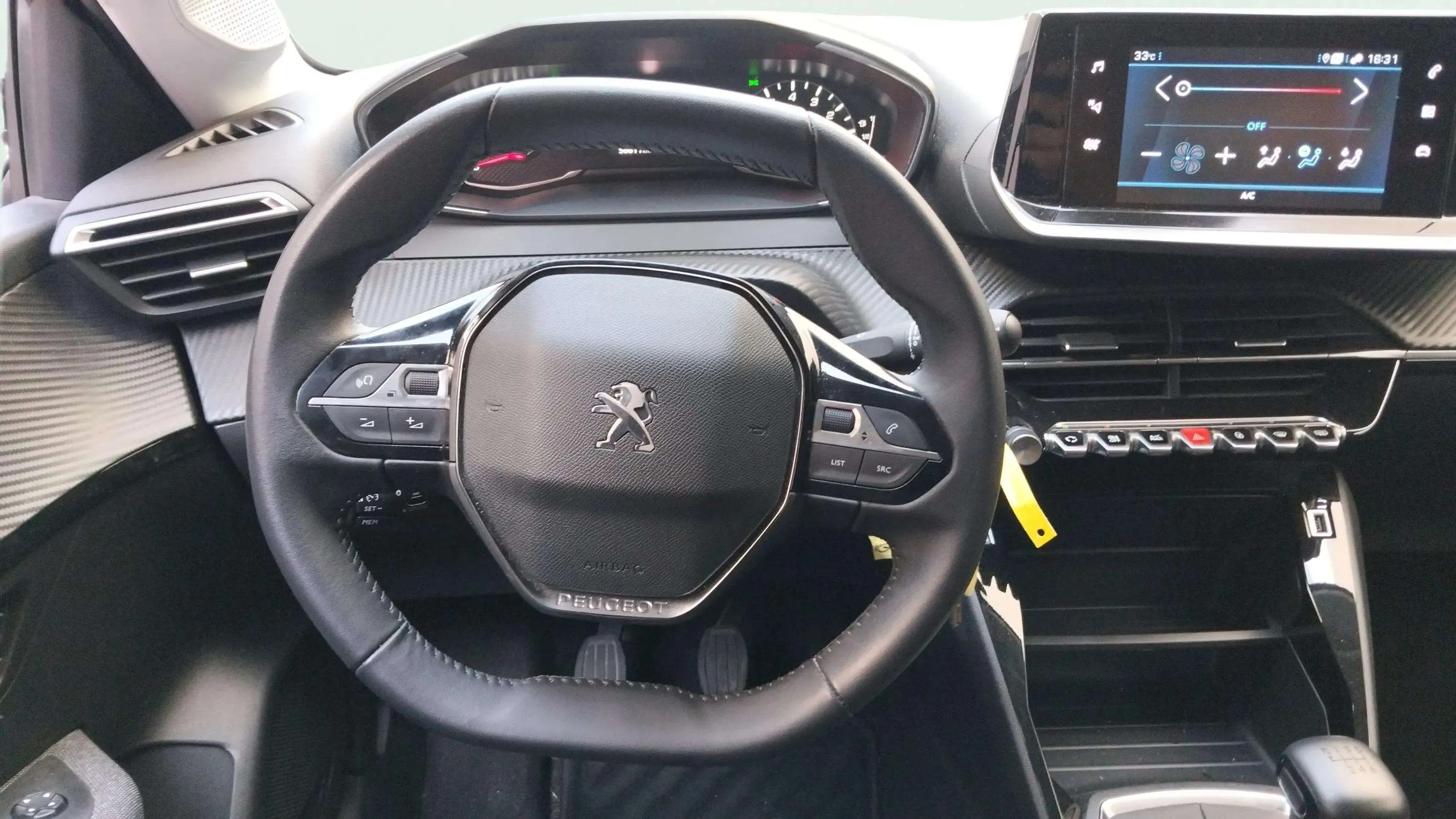 Peugeot 208 PureTech Allure - foto 12