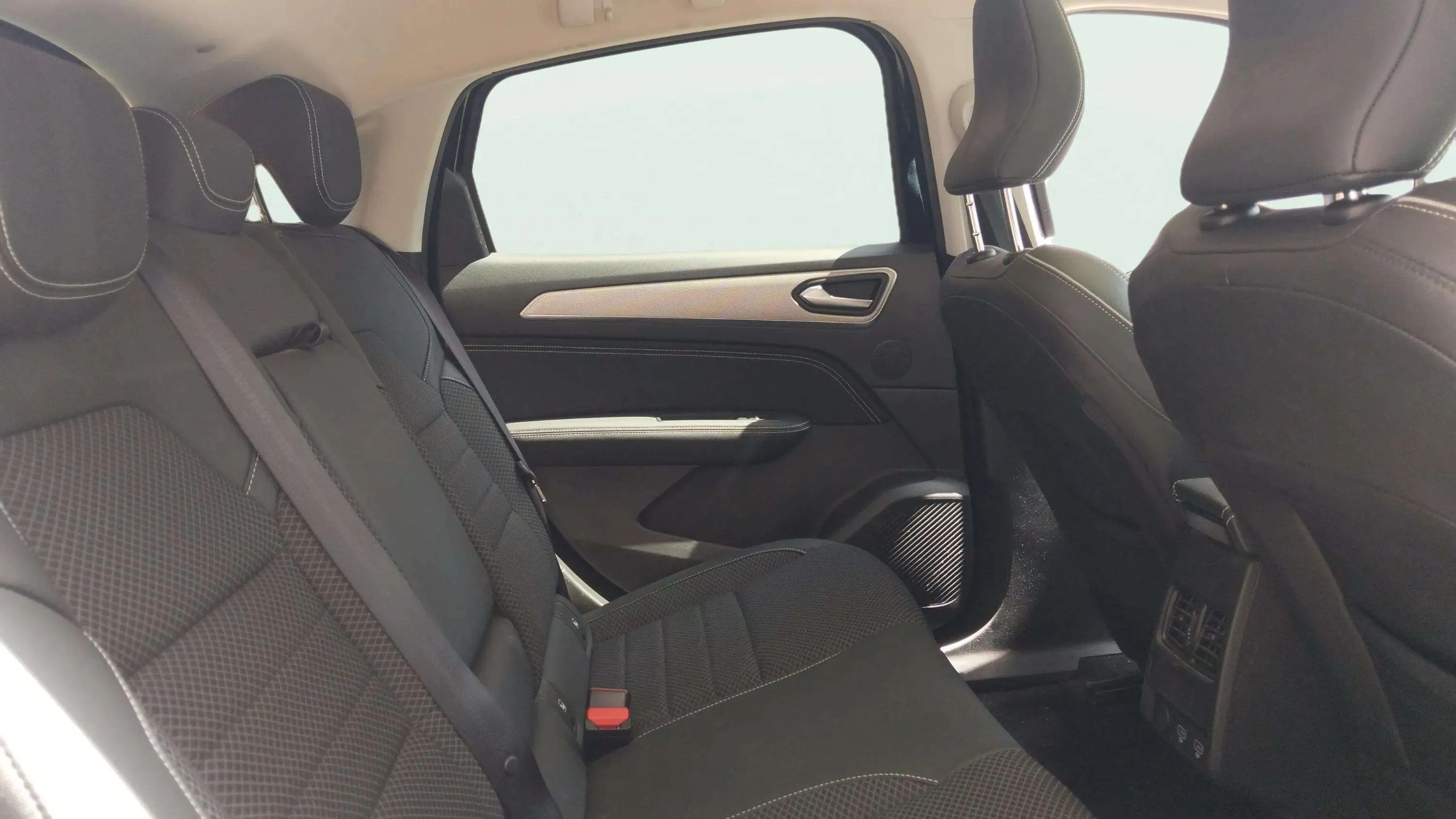 Renault Arkana Intens E-Tech Híbrido - foto 15