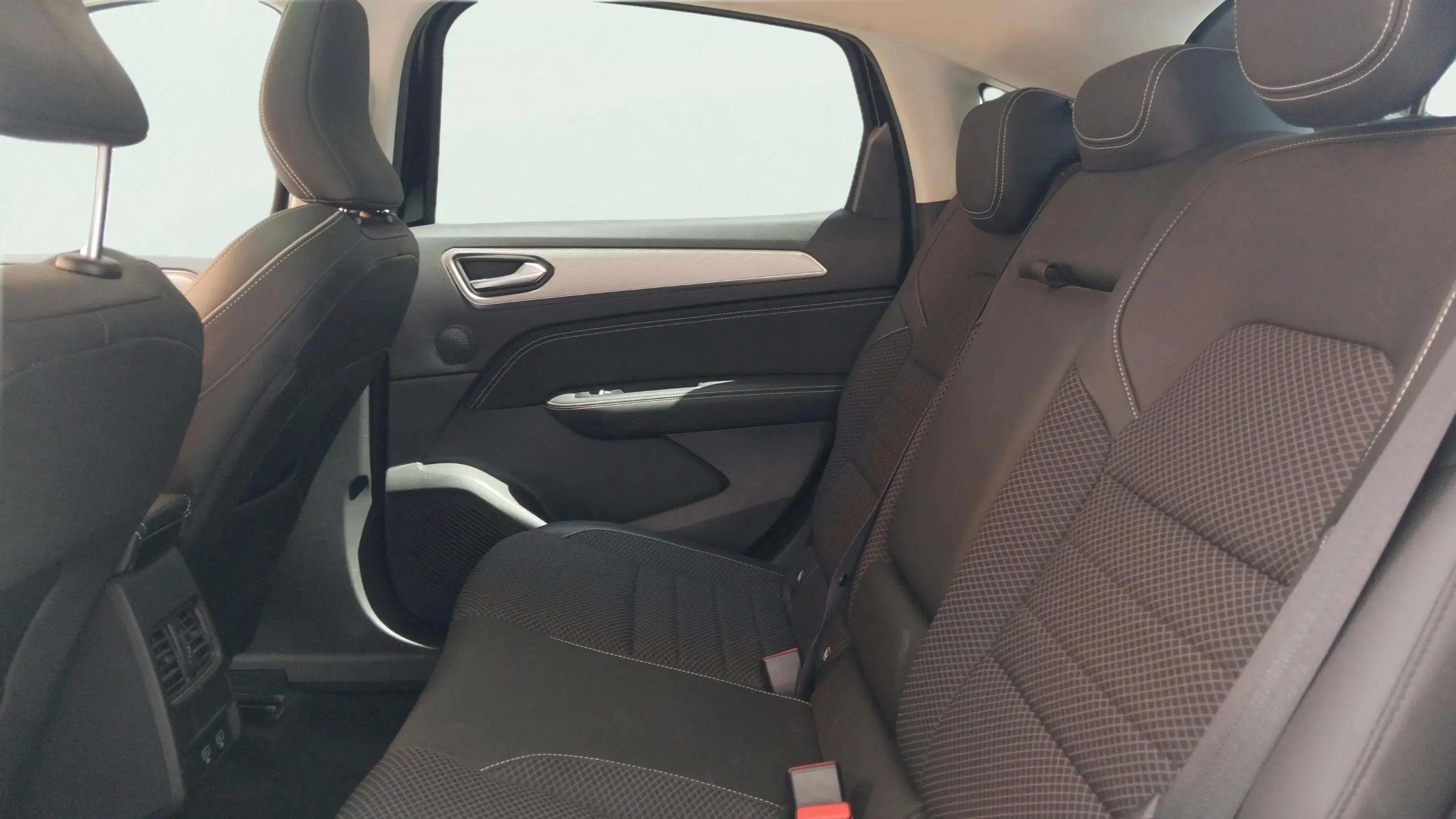 Renault Arkana Intens E-Tech Híbrido - foto 14