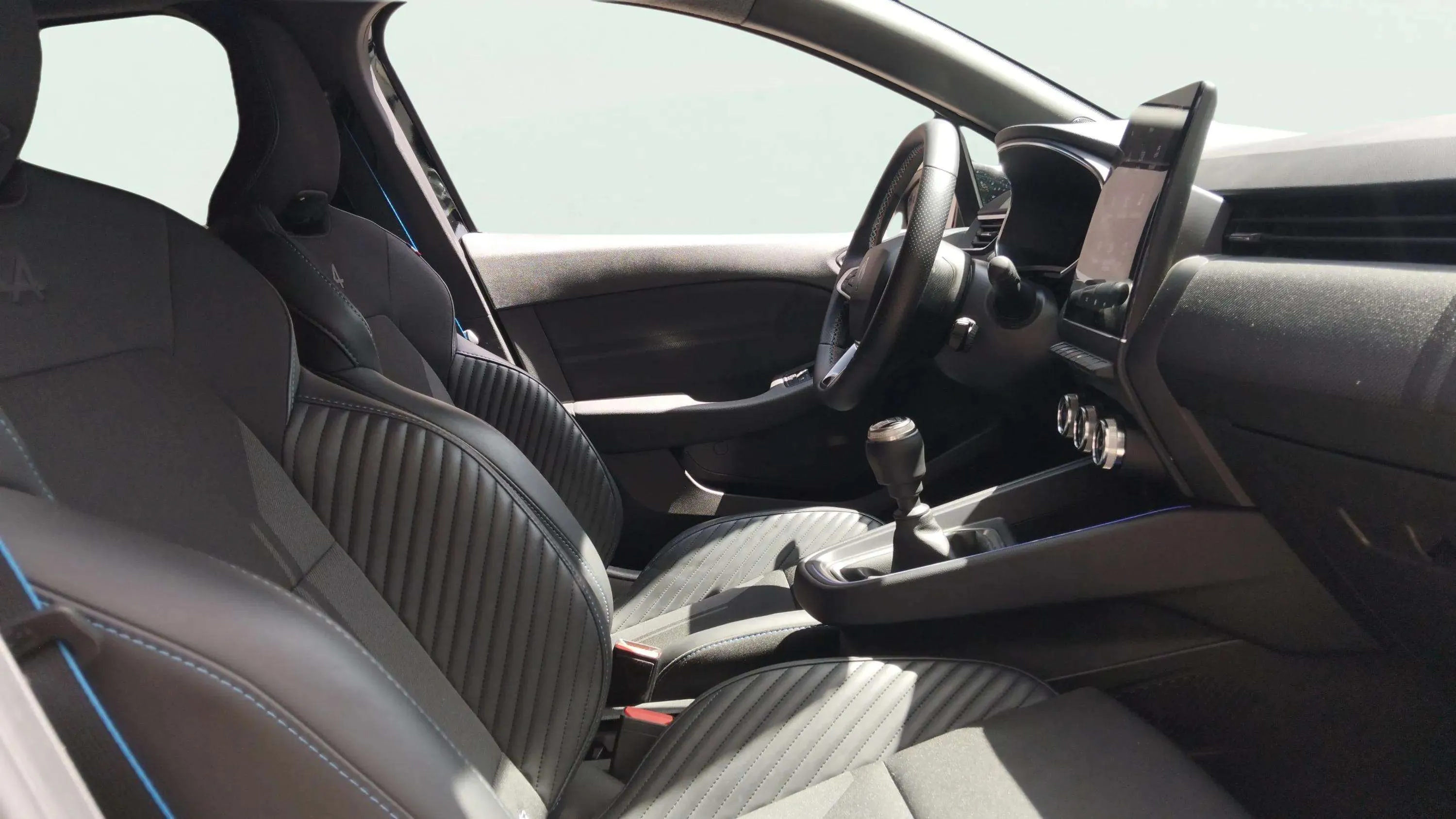 Renault Clio esprit Alpine TCe 90 - foto 15