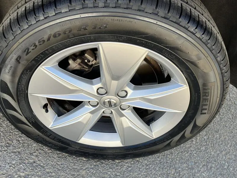 Volvo XC60 2.0 B4 D Momentum Pro - foto 12