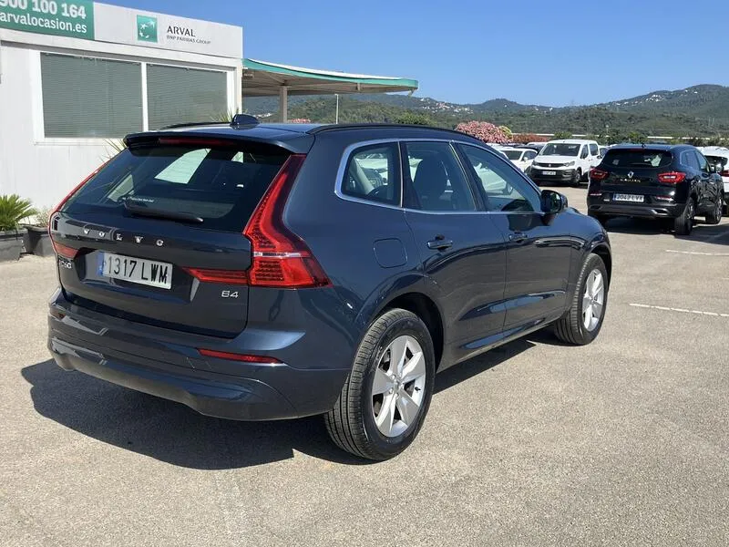 Volvo XC60 2.0 B4 D Momentum Pro - foto 6