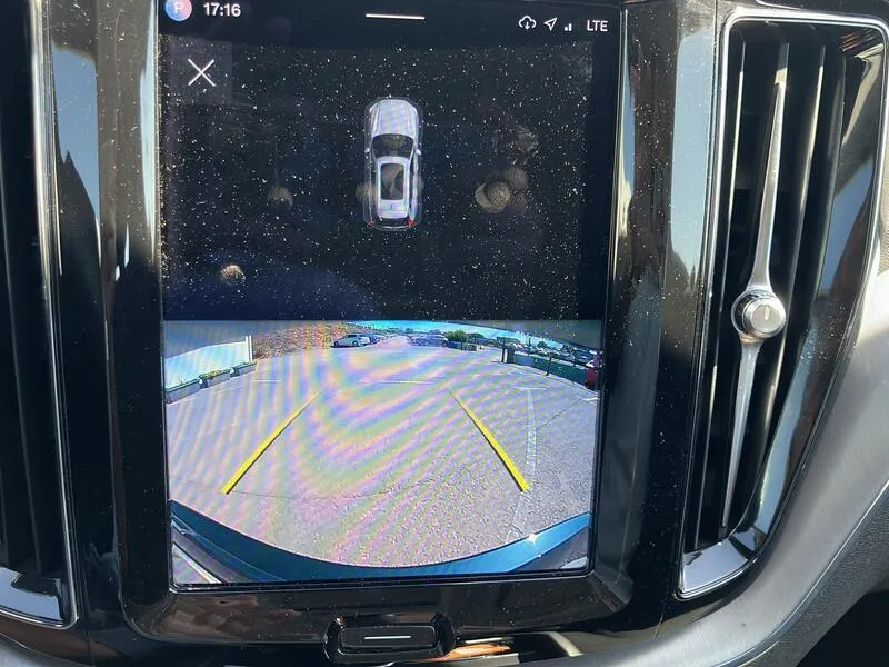 Volvo XC60 2.0 B4 D Momentum Pro - foto 43