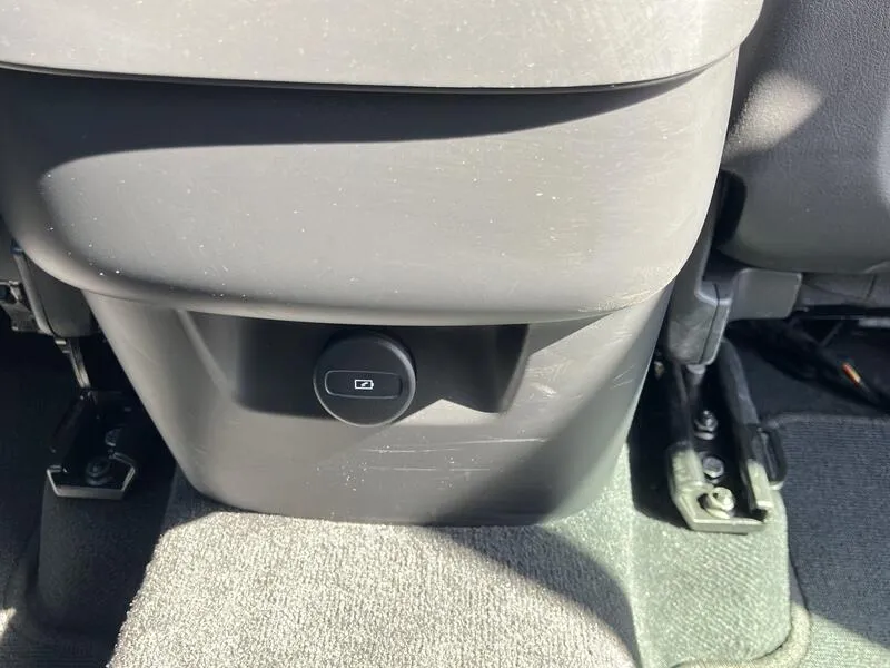 Volvo XC60 2.0 B4 D Momentum Pro - foto 31