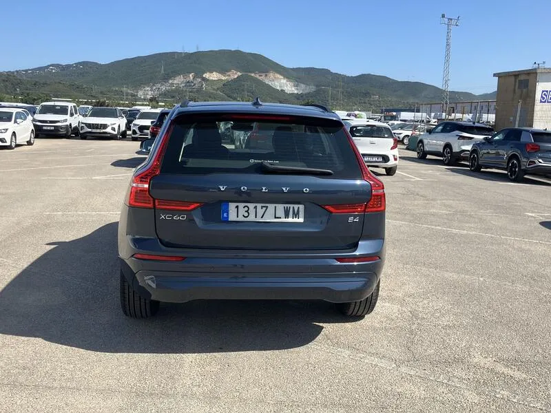 Volvo XC60 2.0 B4 D Momentum Pro - foto 5