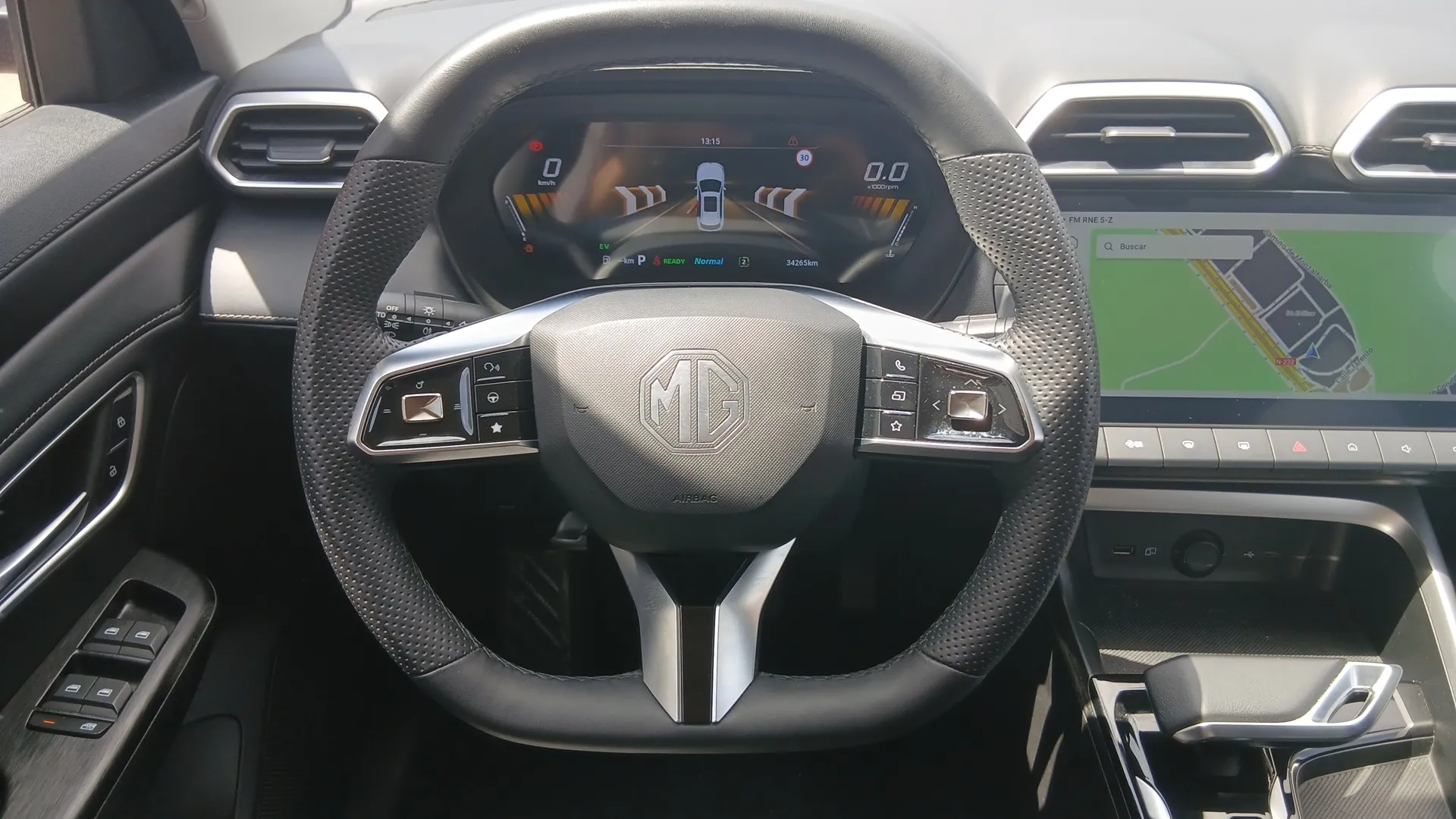 MG ZS Hybrid+ Luxury - foto 8