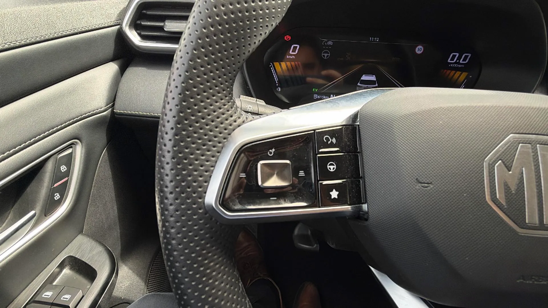 MG ZS Hybrid+ Luxury - foto 15