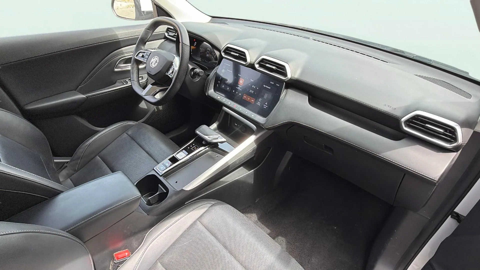 MG ZS Hybrid+ Luxury - foto 9