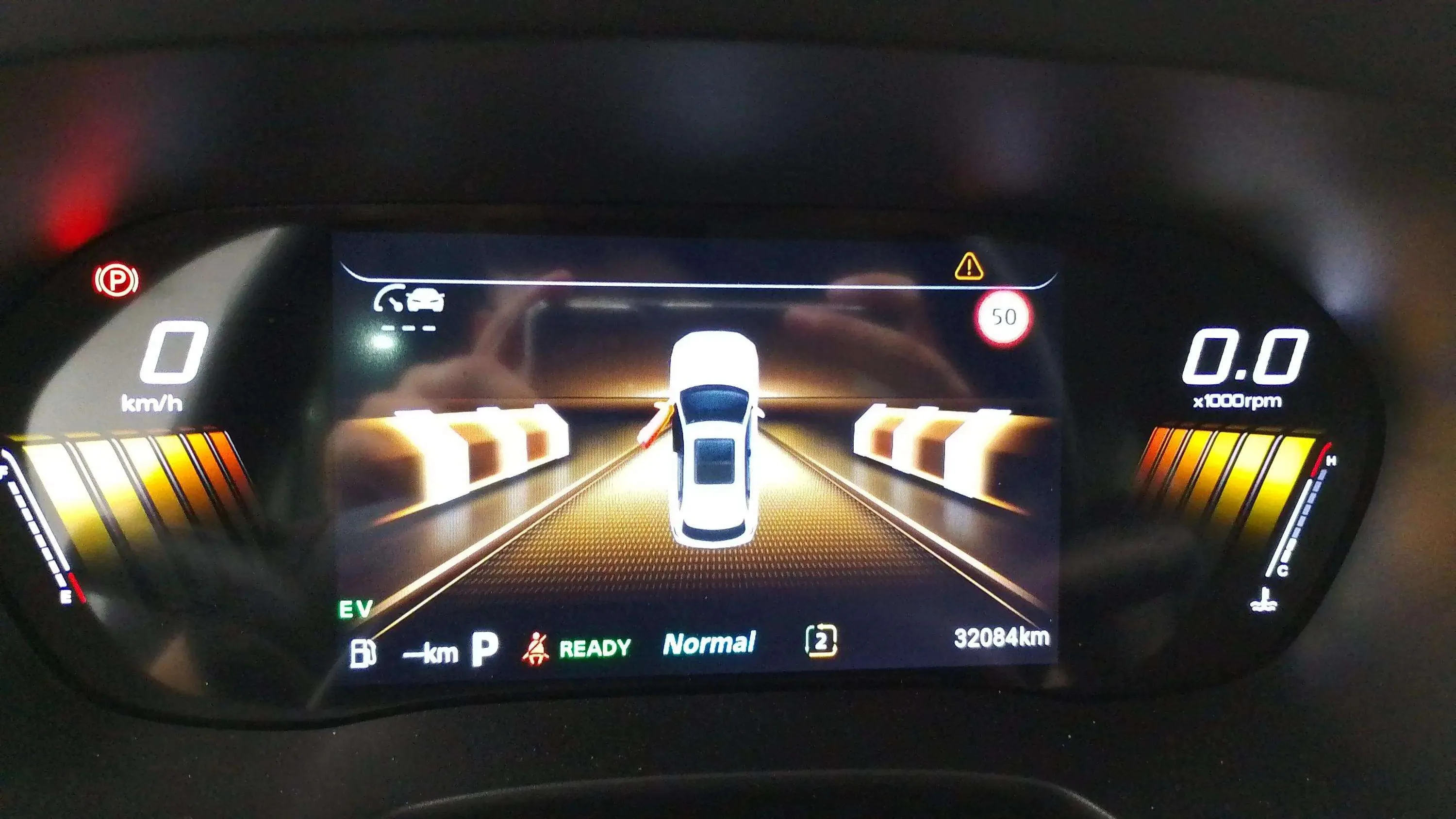 MG ZS Hybrid+ Luxury - foto 20