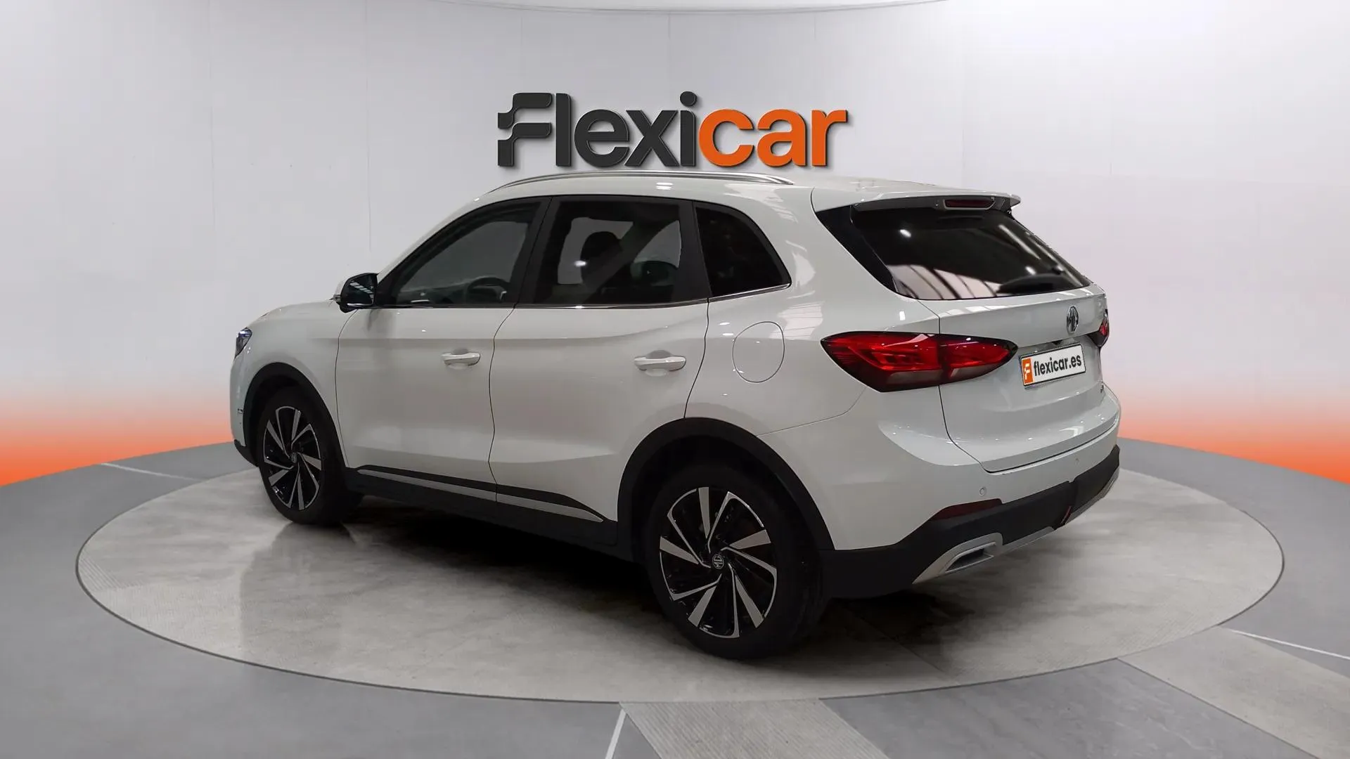 MG ZS Hybrid+ Luxury - foto 8
