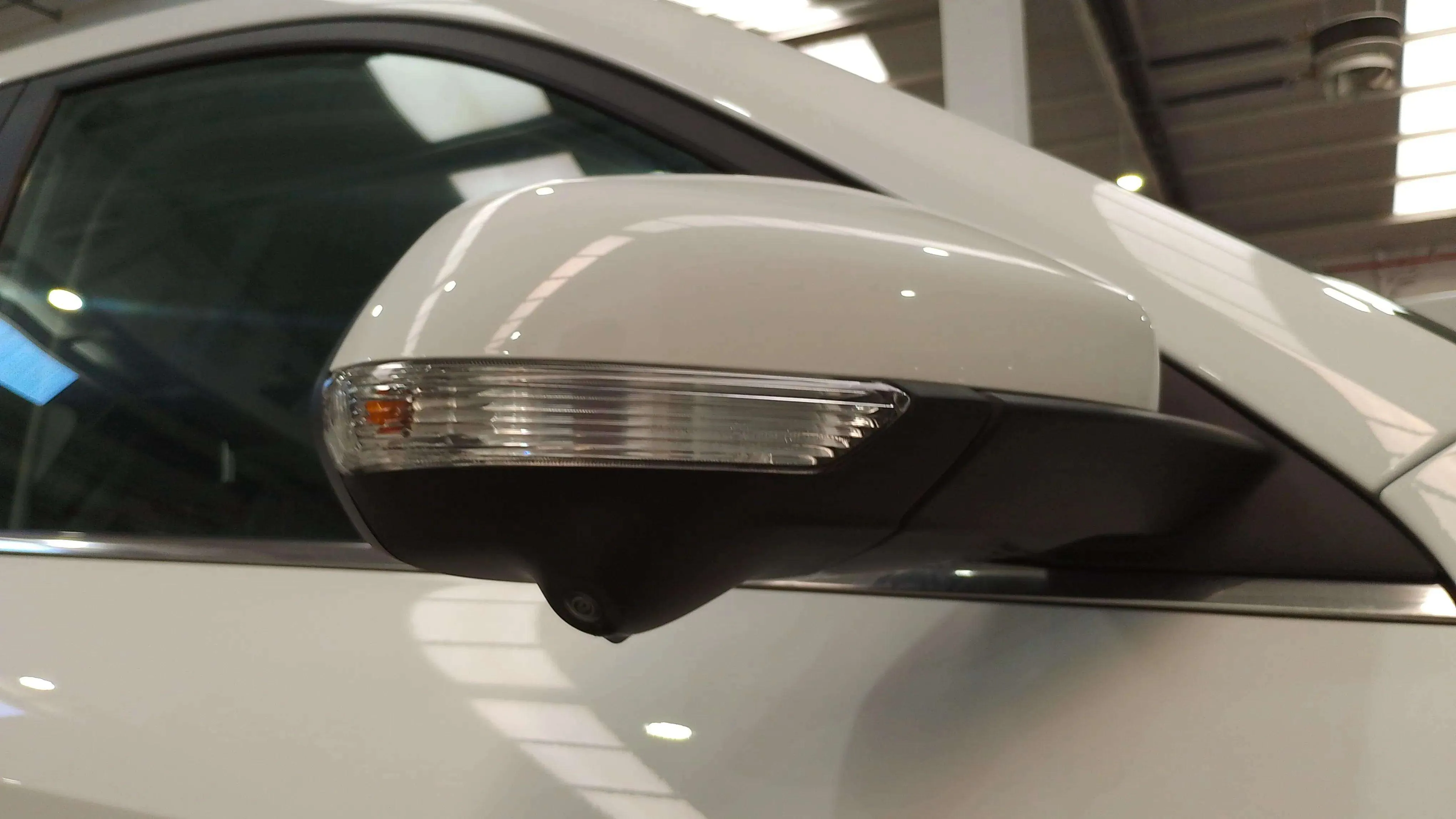 MG ZS Hybrid+ Luxury - foto 24