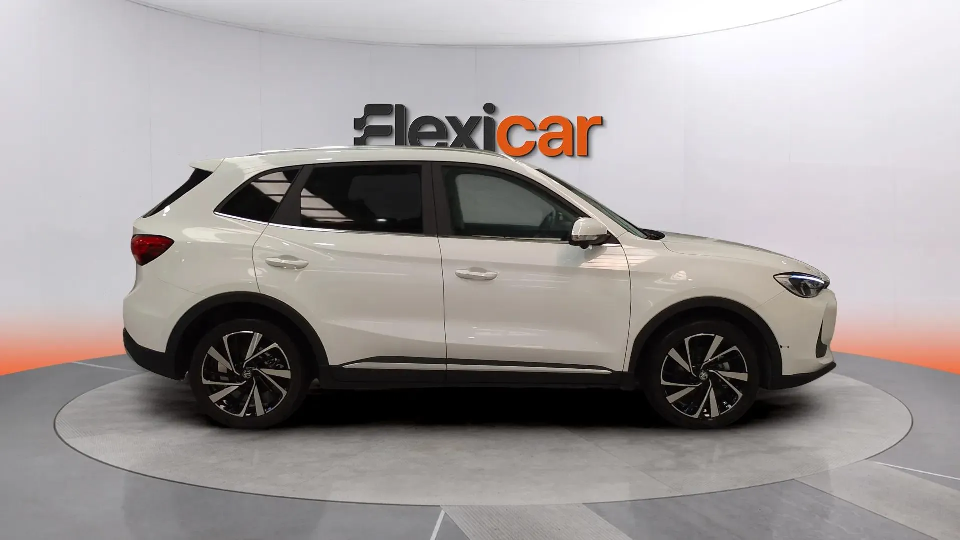 MG ZS Hybrid+ Luxury - foto 3