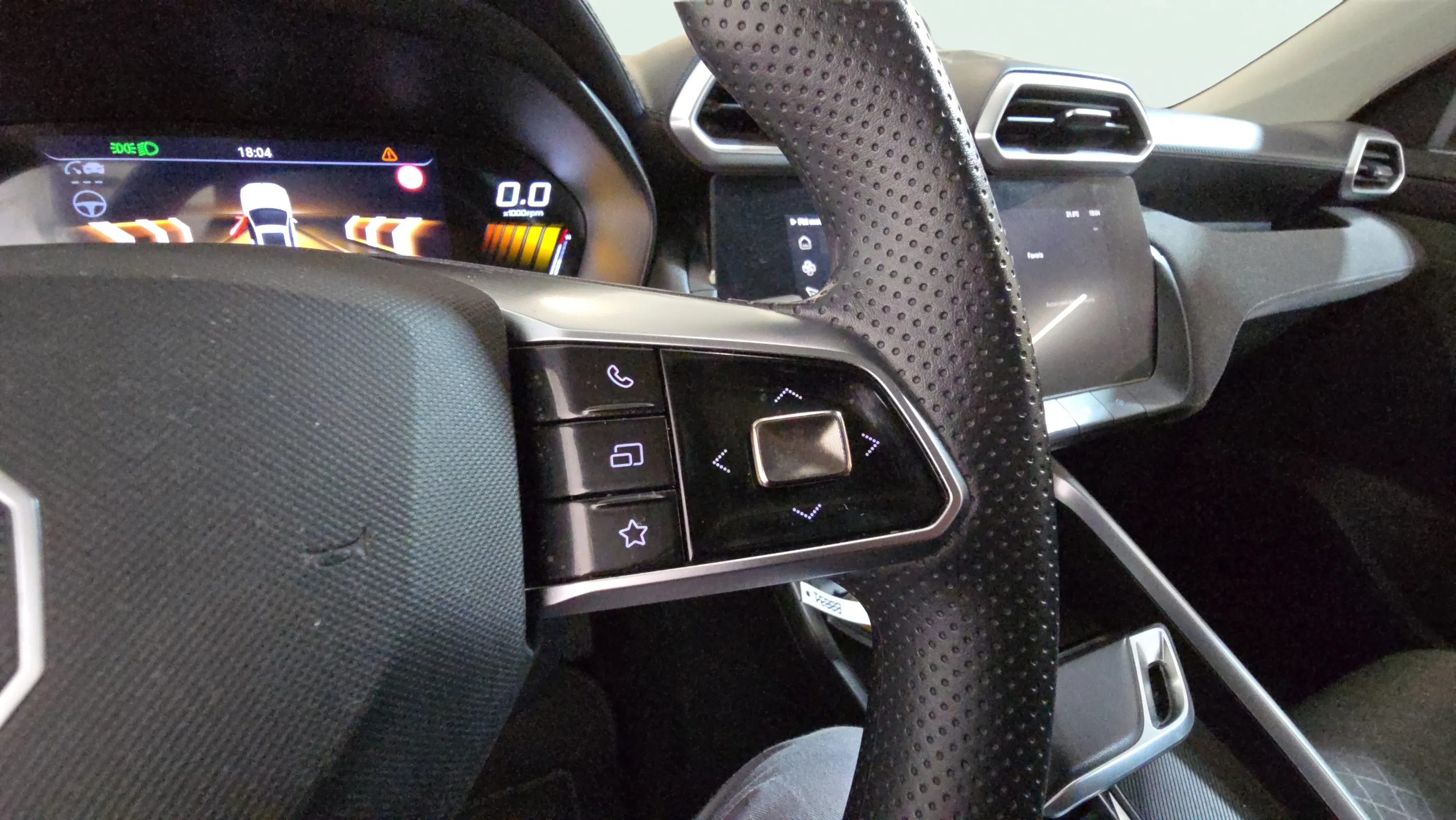MG ZS Hybrid+ Standard - foto 13