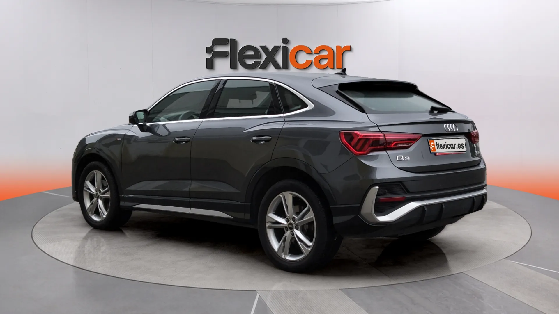 Audi Q3 S line 35 TDI - foto 7