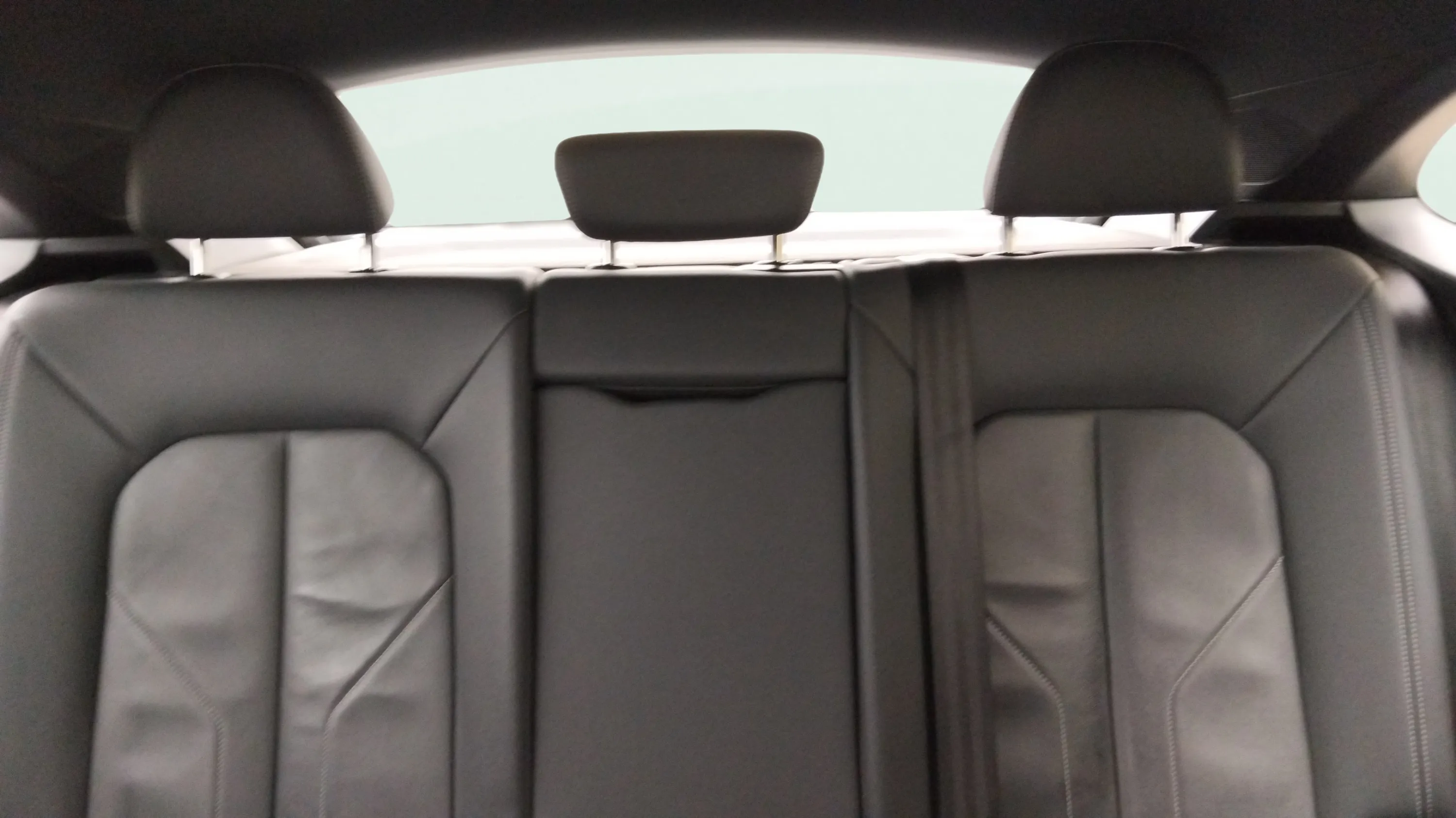 Audi Q3 S line 35 TDI - foto 20