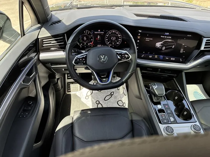 Volkswagen Touareg 3.0 V6 TSI R - foto 27