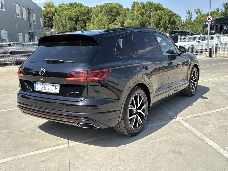 Volkswagen Touareg 3.0 V6 TSI R - foto 6