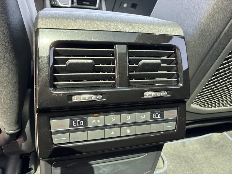Volkswagen Touareg 3.0 V6 TSI R - foto 26
