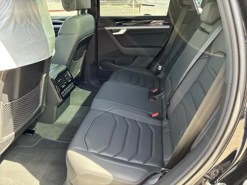 Volkswagen Touareg 3.0 V6 TSI R - foto 25