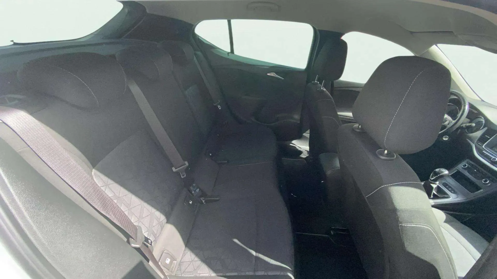 Opel Astra 1.6 CDTi Dynamic - foto 15