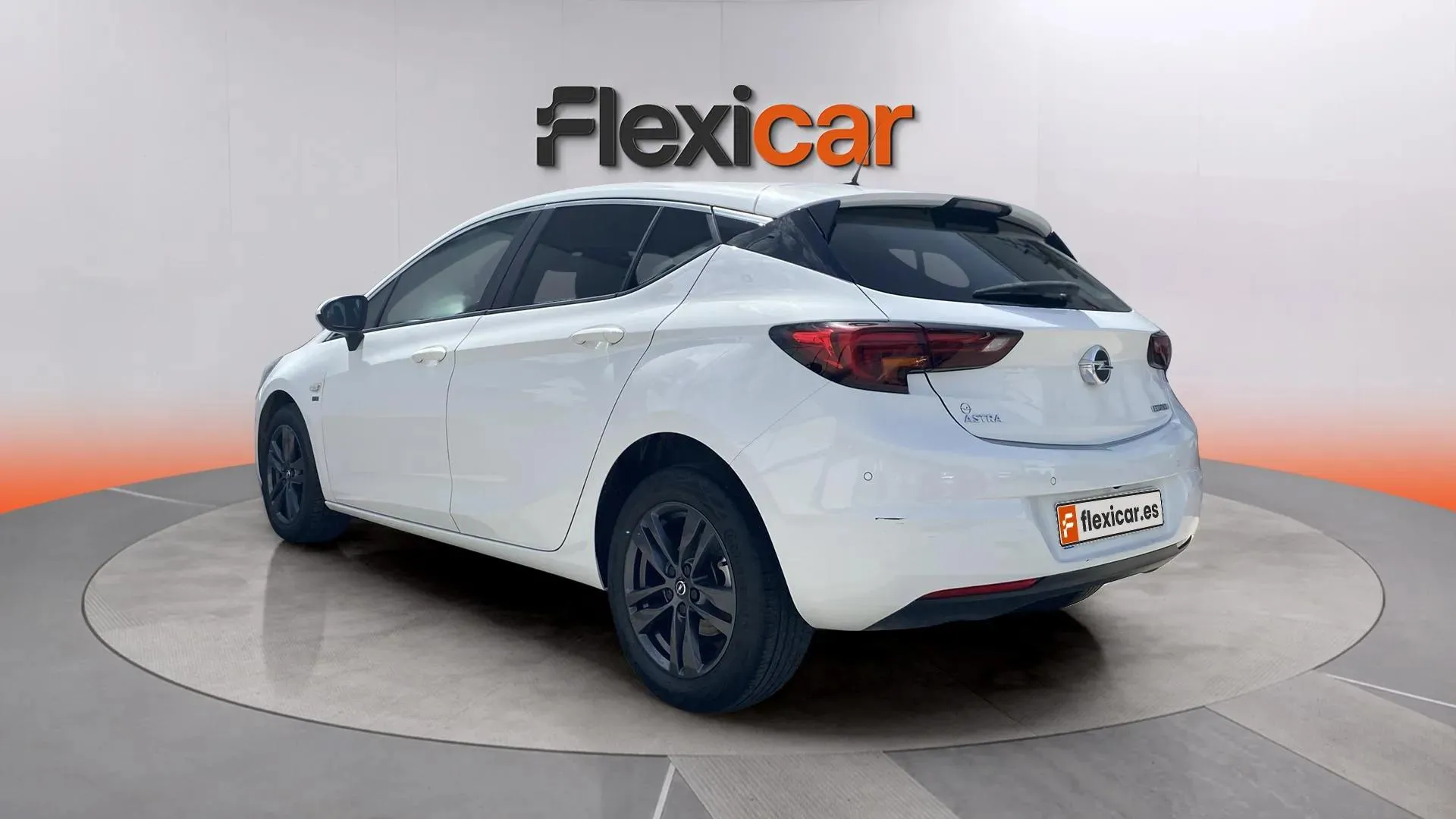 Opel Astra 1.6 CDTi Dynamic - foto 5