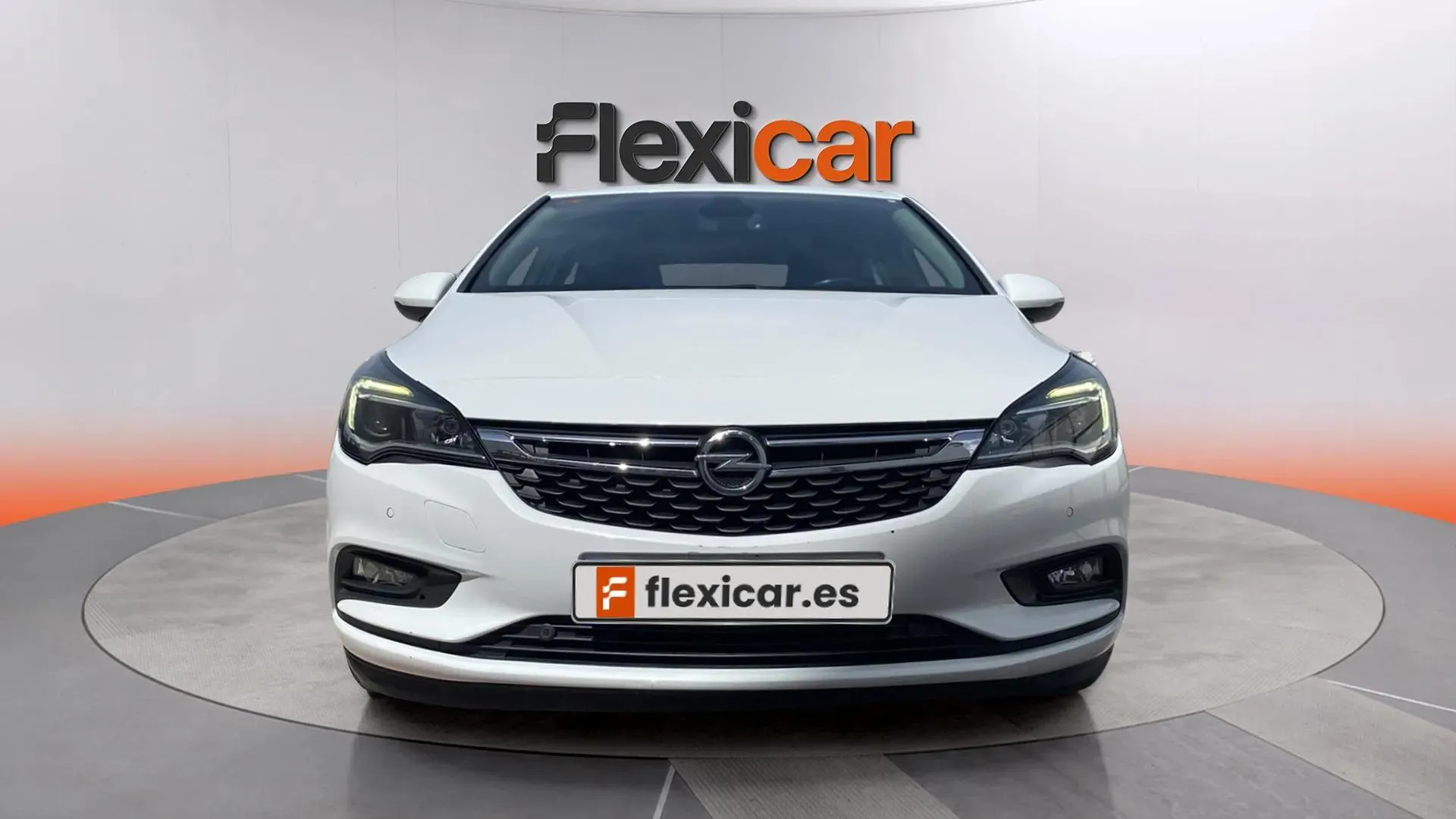 Opel Astra 1.6 CDTi Dynamic - foto 2