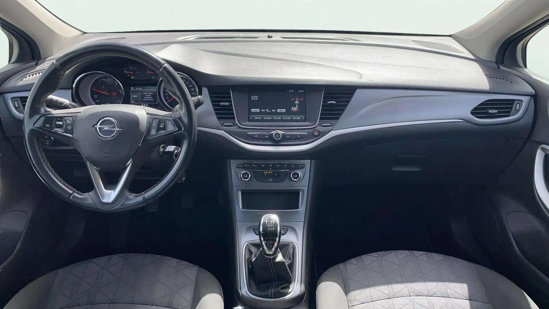 Opel Astra 1.6 CDTi Dynamic - foto 11