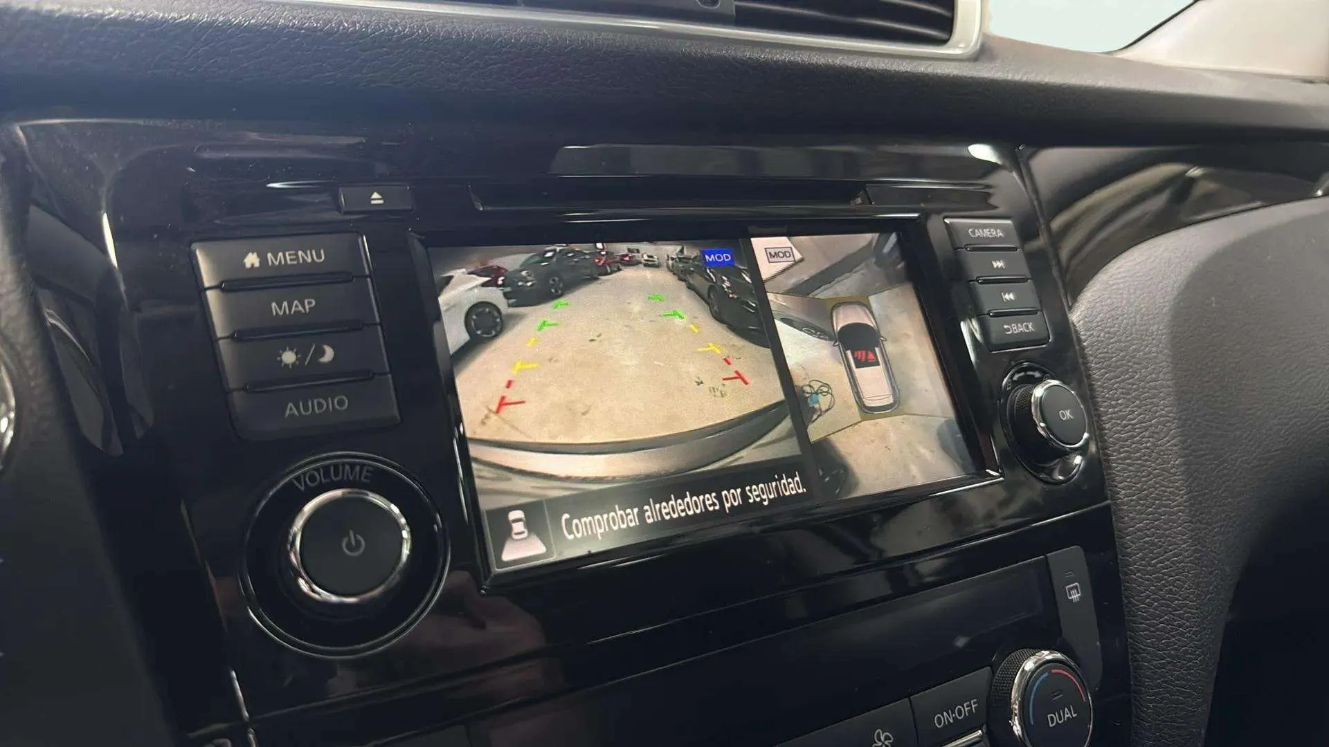 Nissan Qashqai DIG-T E6D N-Connecta - foto 13