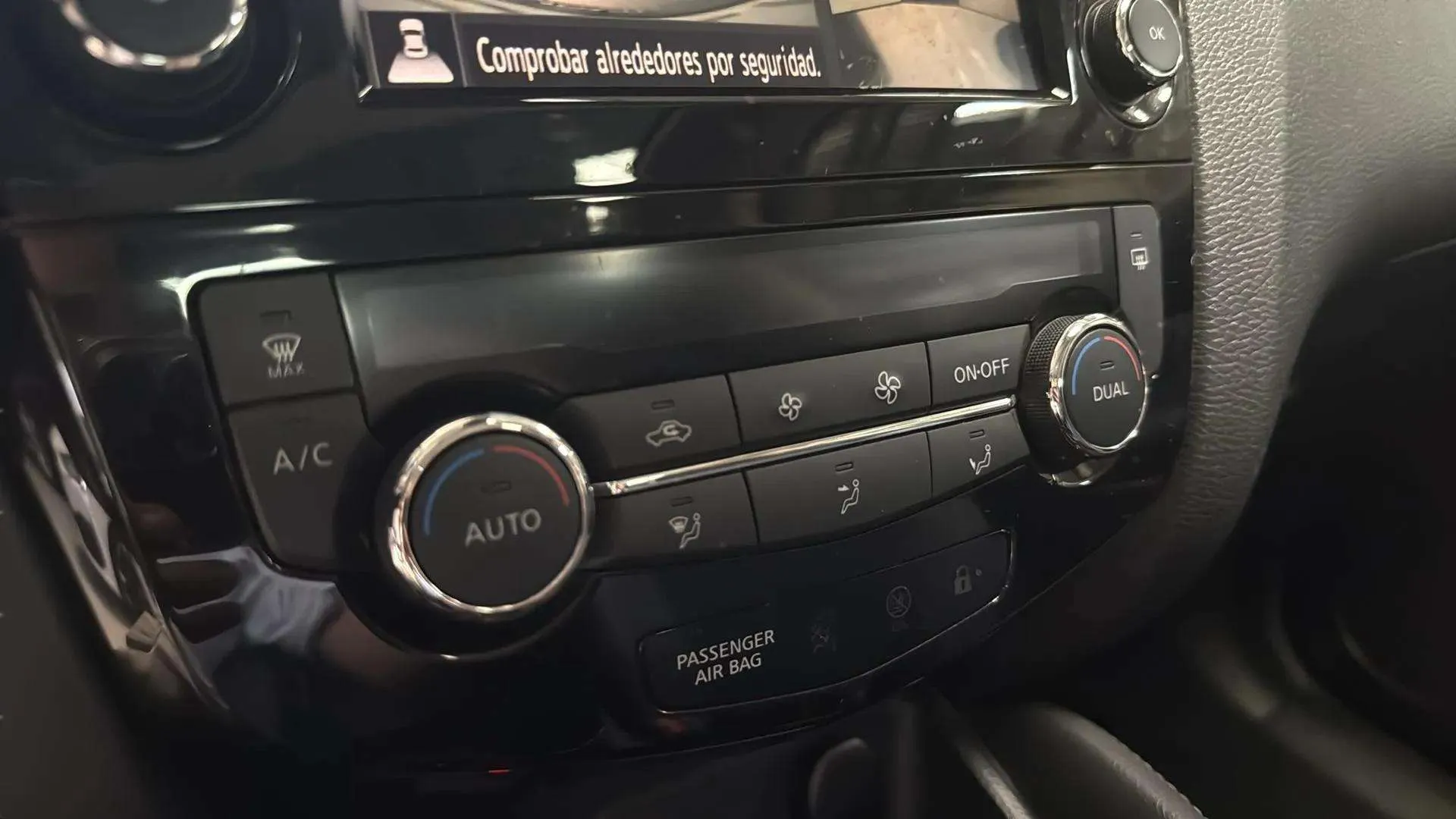 Nissan Qashqai DIG-T E6D N-Connecta - foto 12