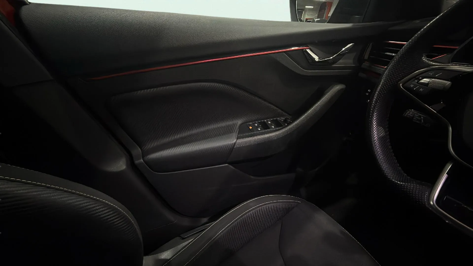 Škoda Scala 1.5 TSI DSG Monte Carlo - foto 16
