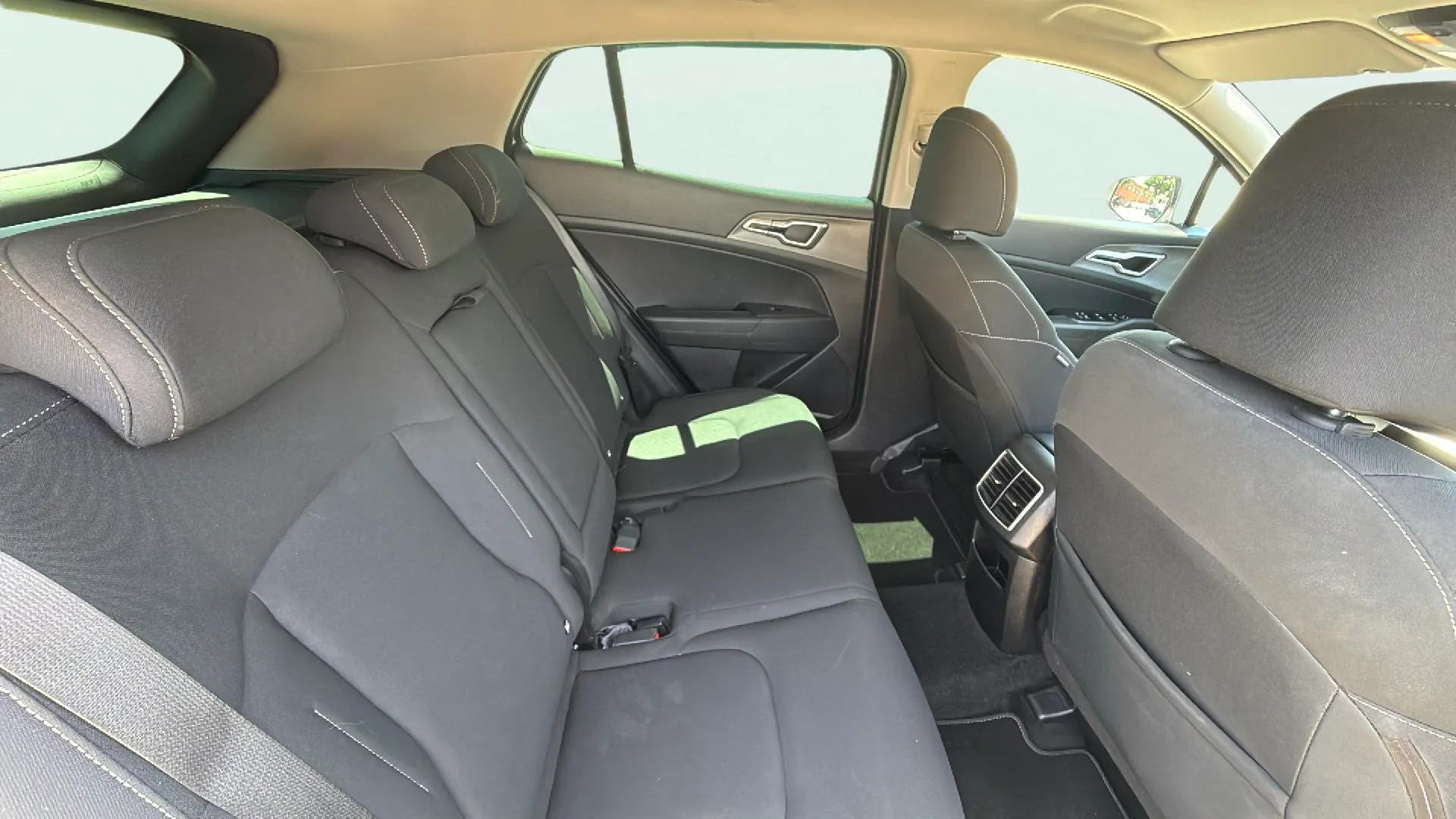 Kia Sportage 1.6 T-GDi Concept 4x2 - foto 14