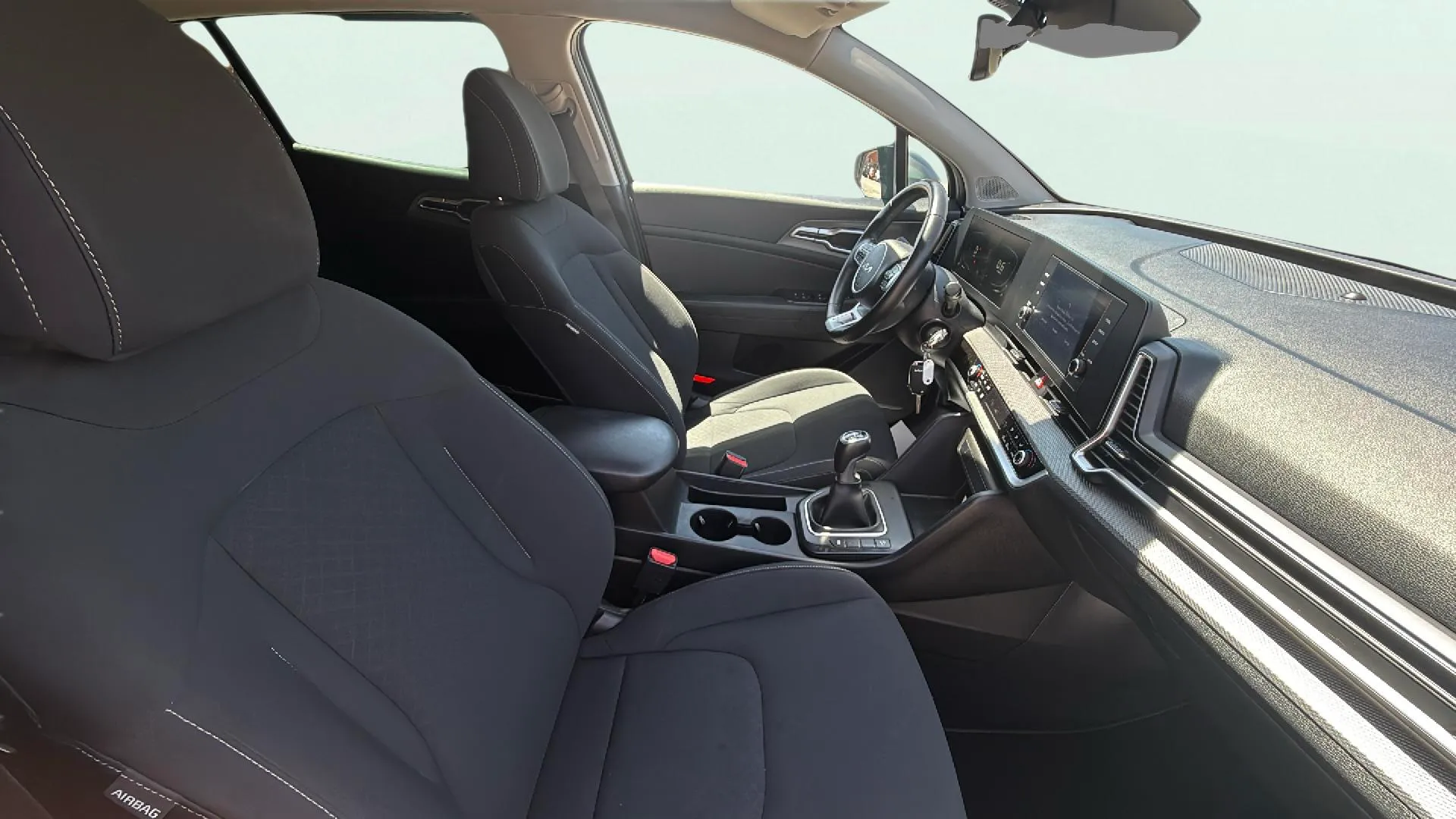 Kia Sportage 1.6 T-GDi Concept 4x2 - foto 13