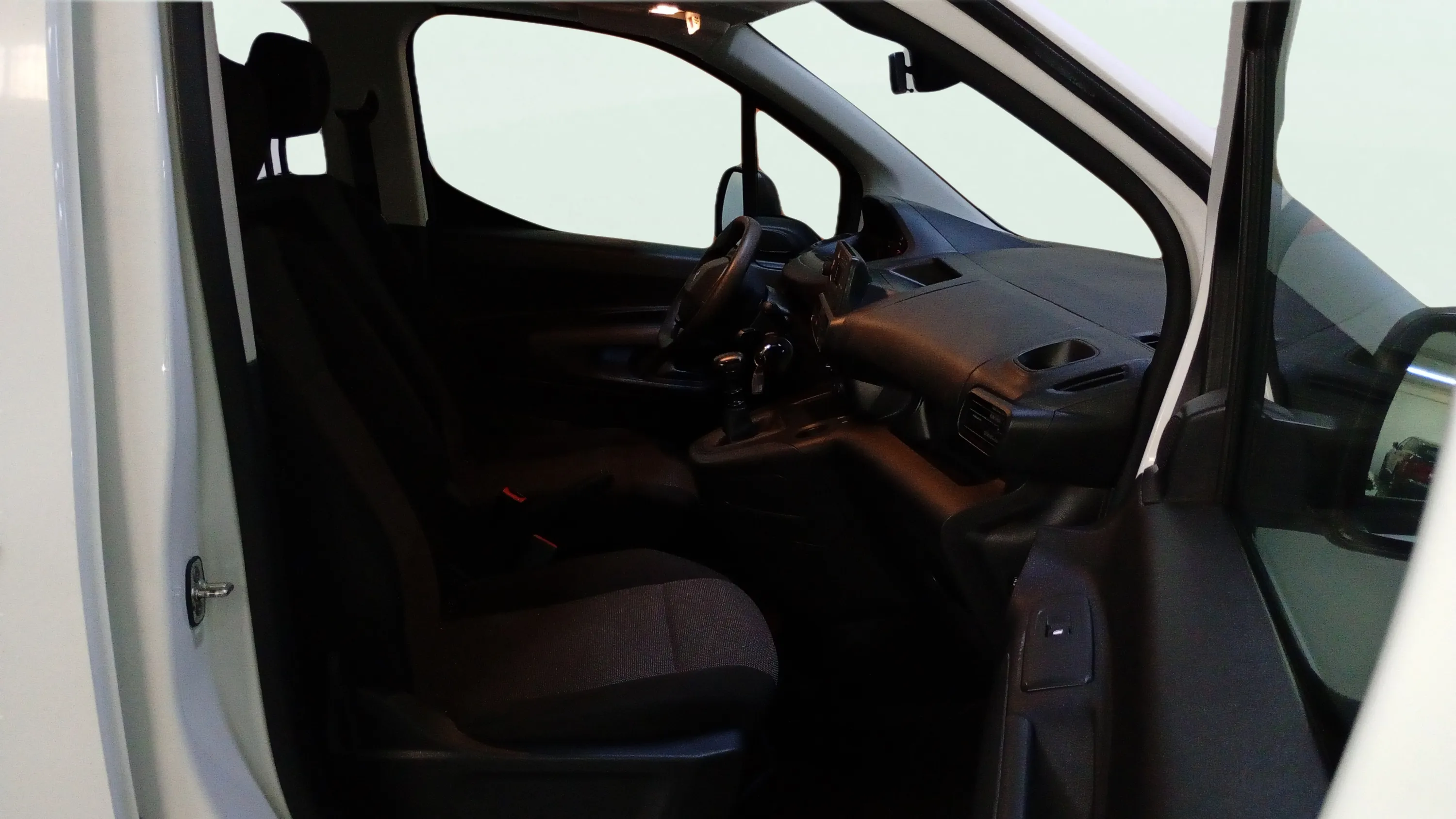 Peugeot Rifter Allure Standard BlueHDi - foto 22