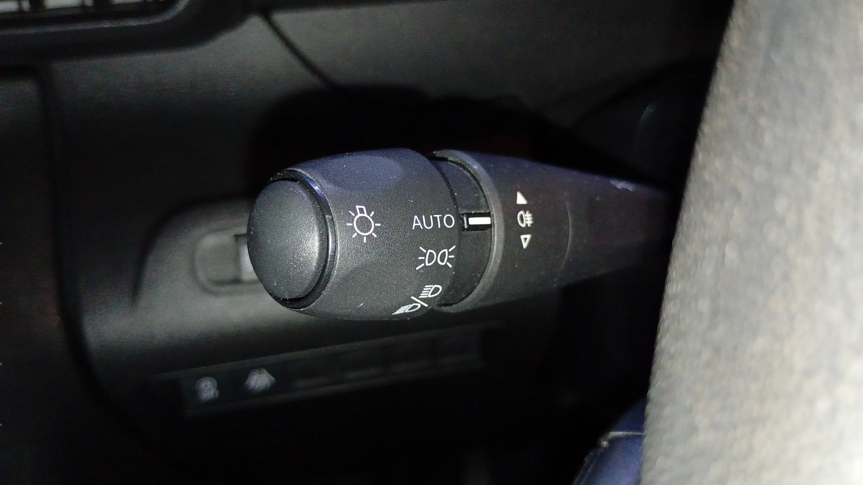 Peugeot Rifter Allure Standard BlueHDi - foto 18