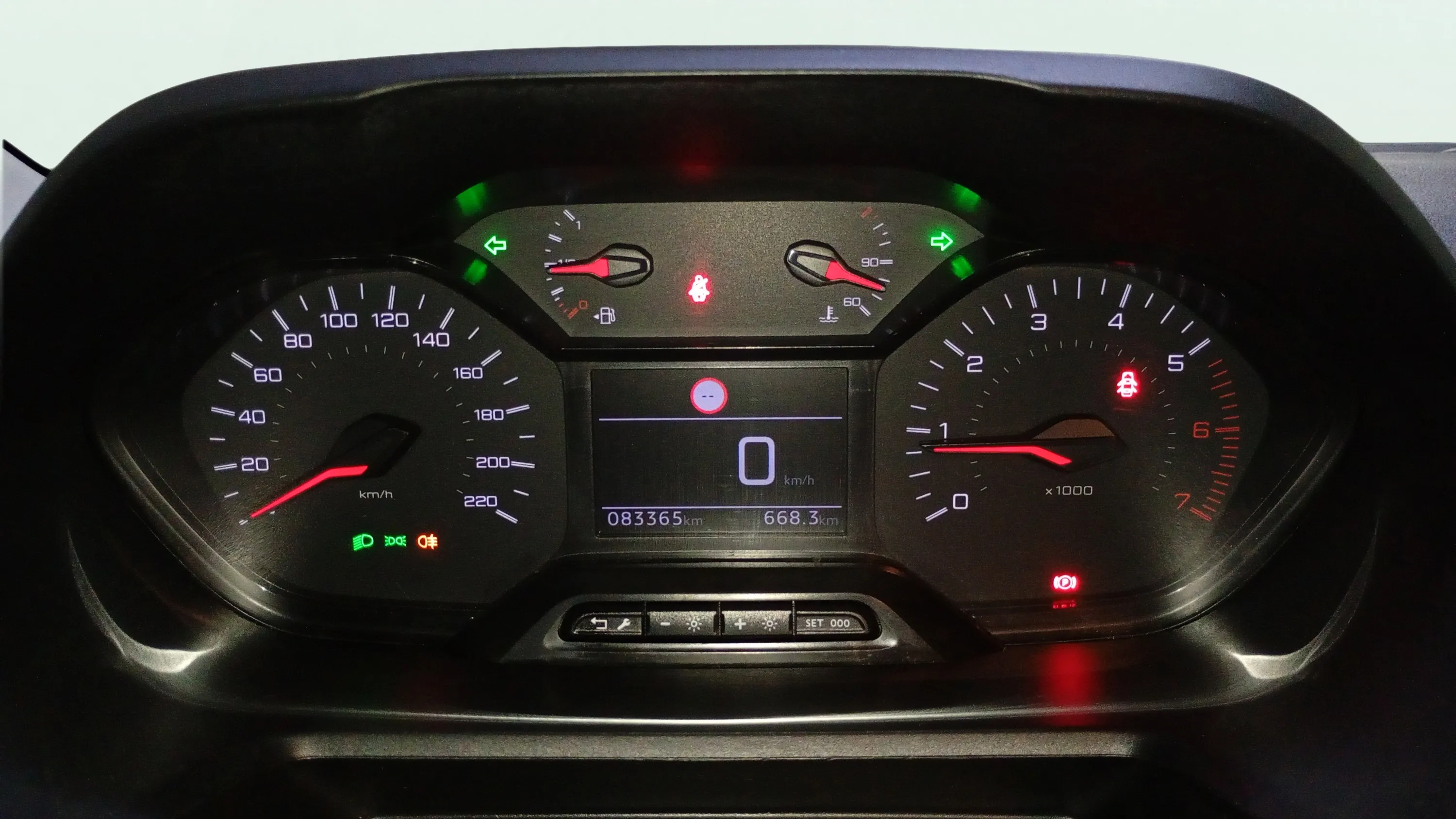 Peugeot Rifter Allure Standard BlueHDi - foto 9