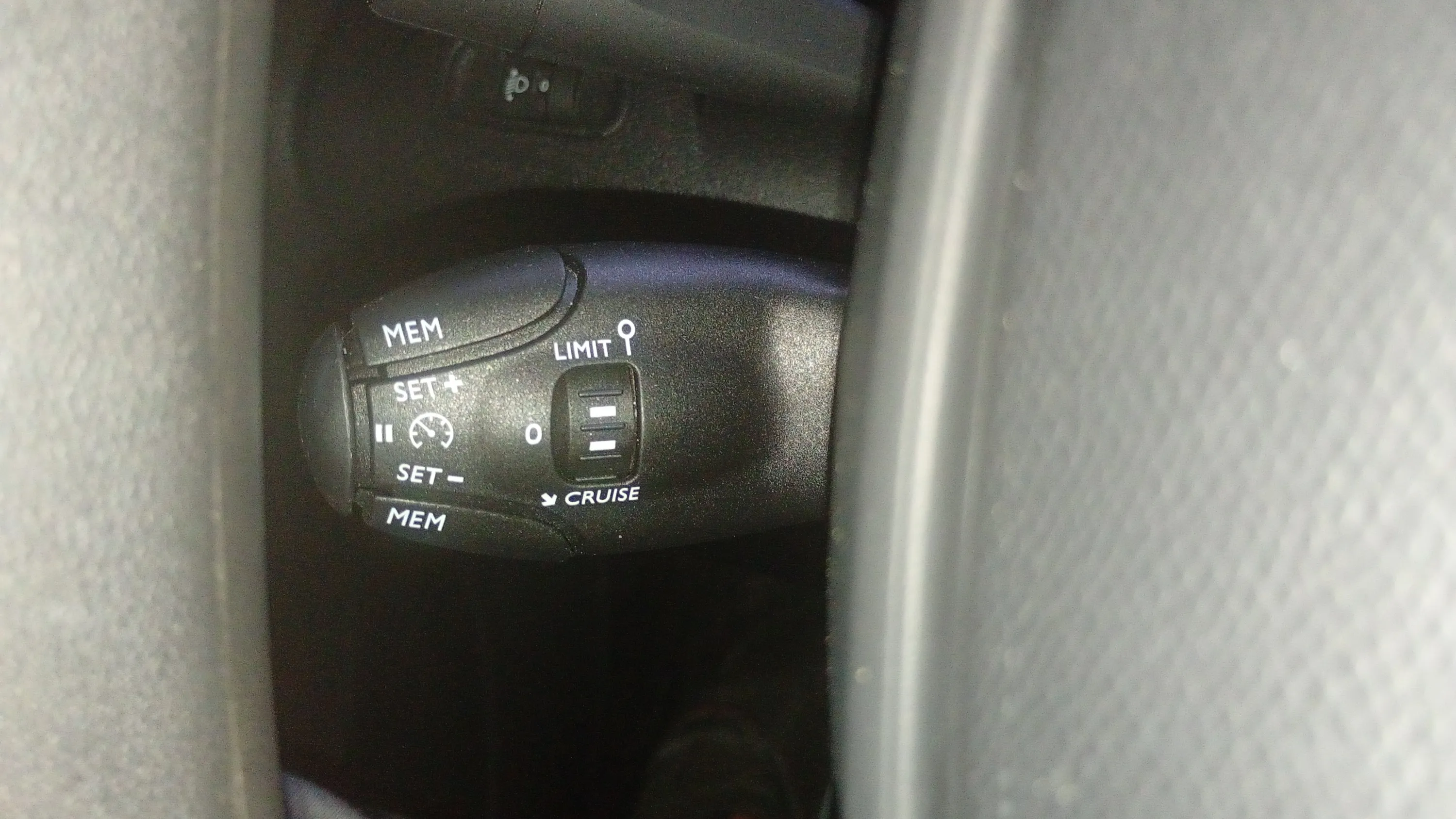 Peugeot Rifter Allure Standard BlueHDi - foto 17