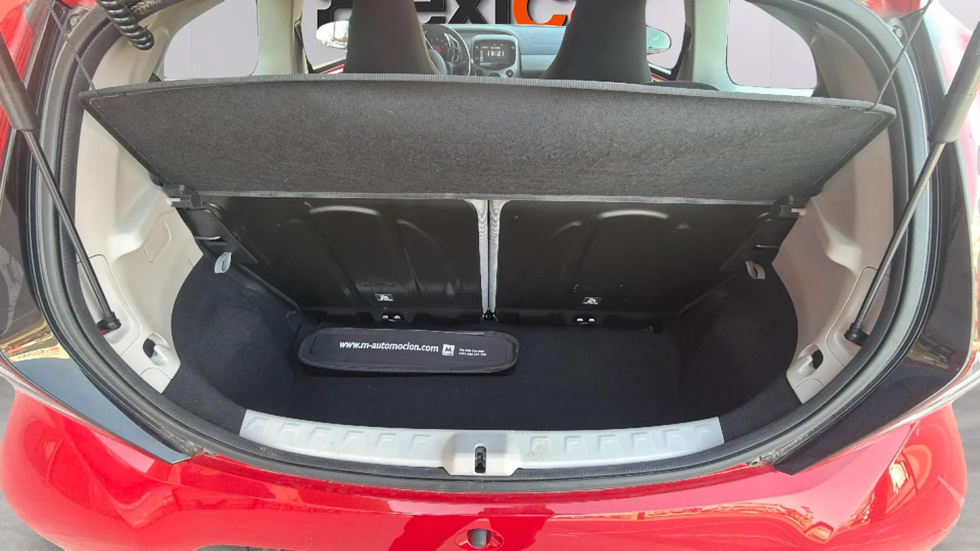 Toyota Aygo 1.0 70 x-play - foto 10