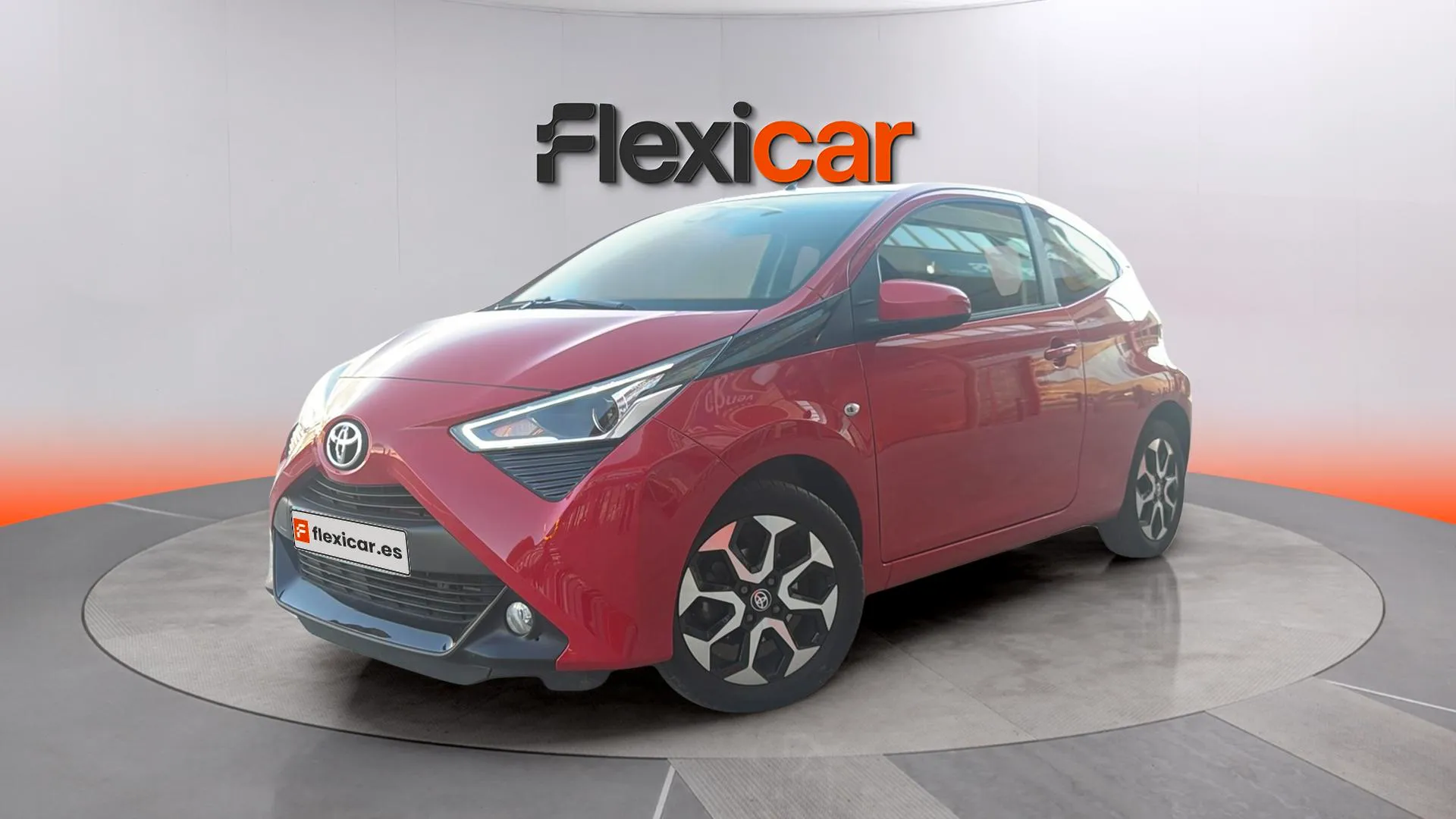 Toyota Aygo 1.0 70 x-play - foto 8