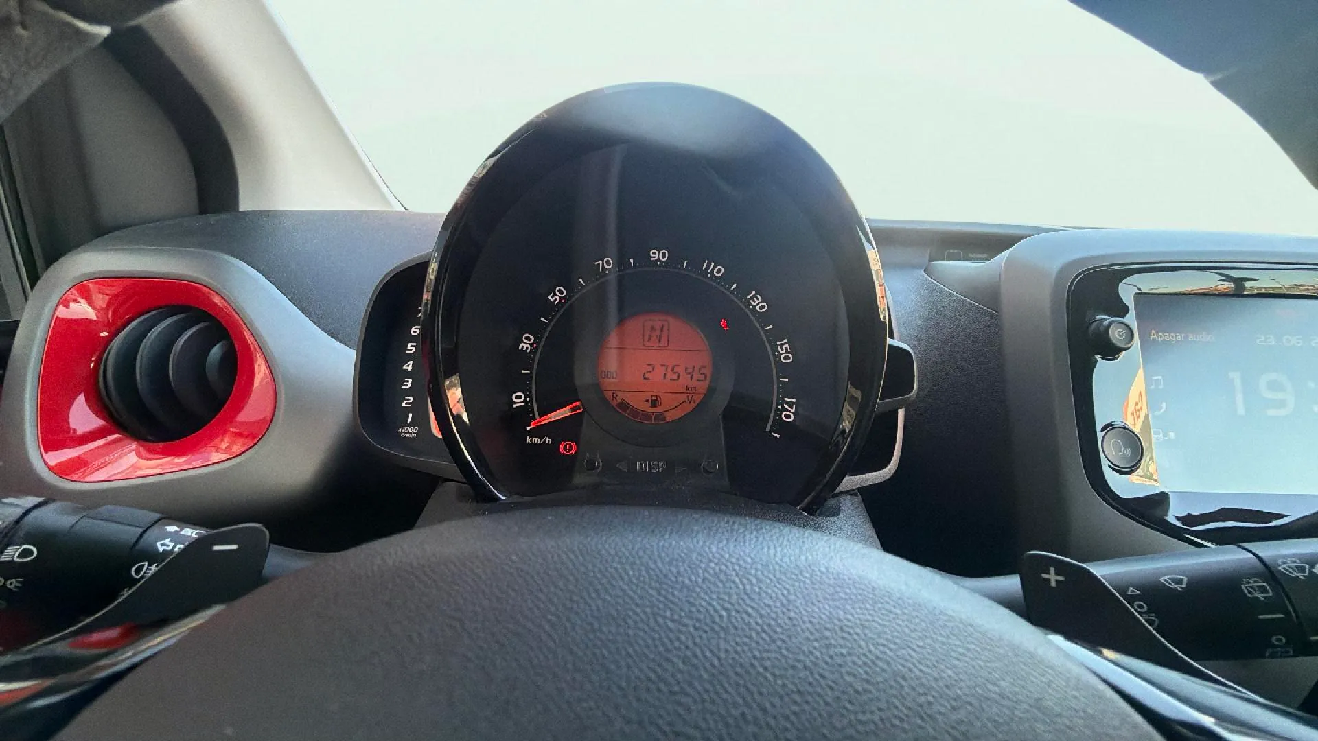 Toyota Aygo 1.0 70 x-play - foto 14