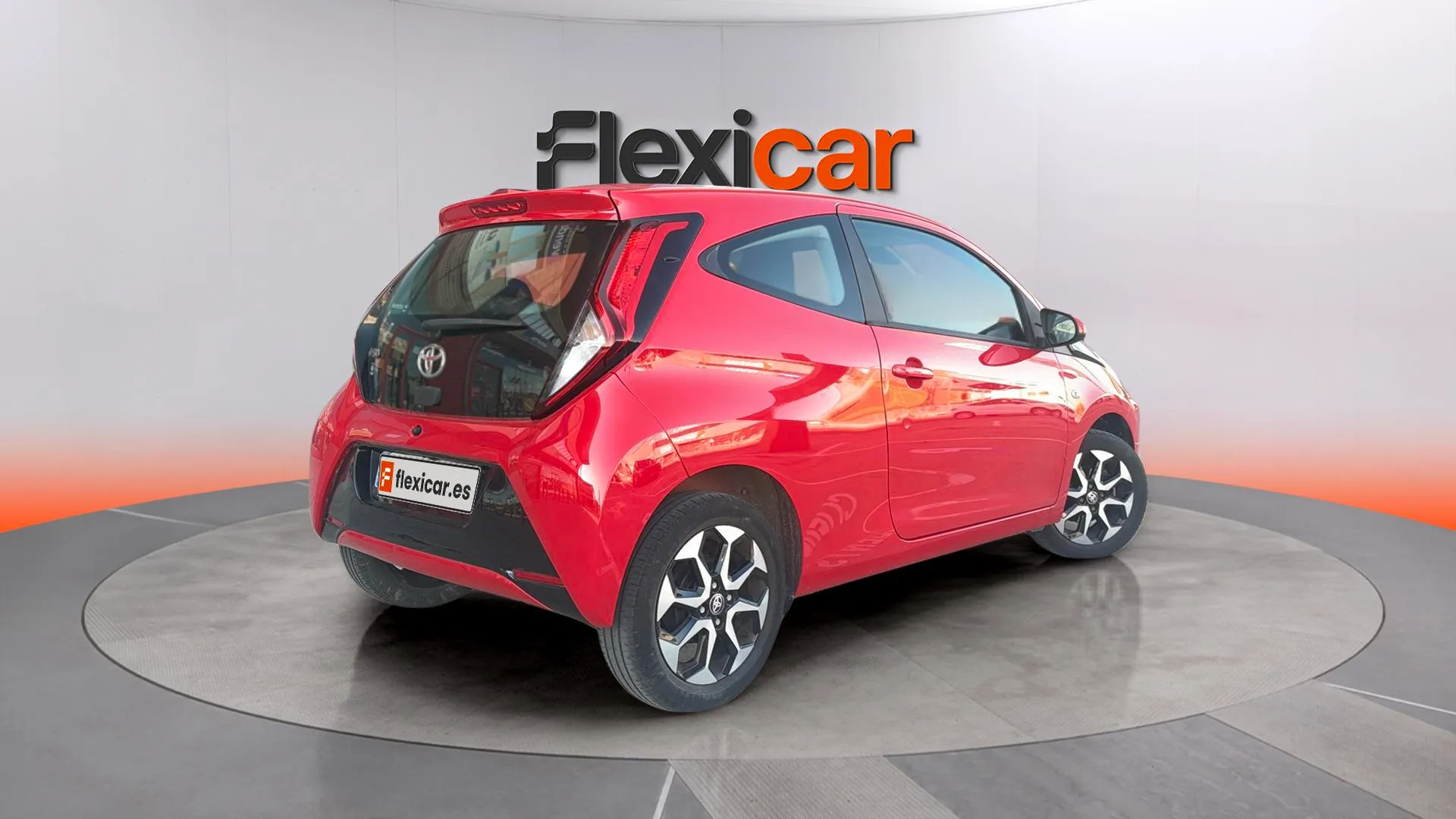 Toyota Aygo 1.0 70 x-play - foto 3