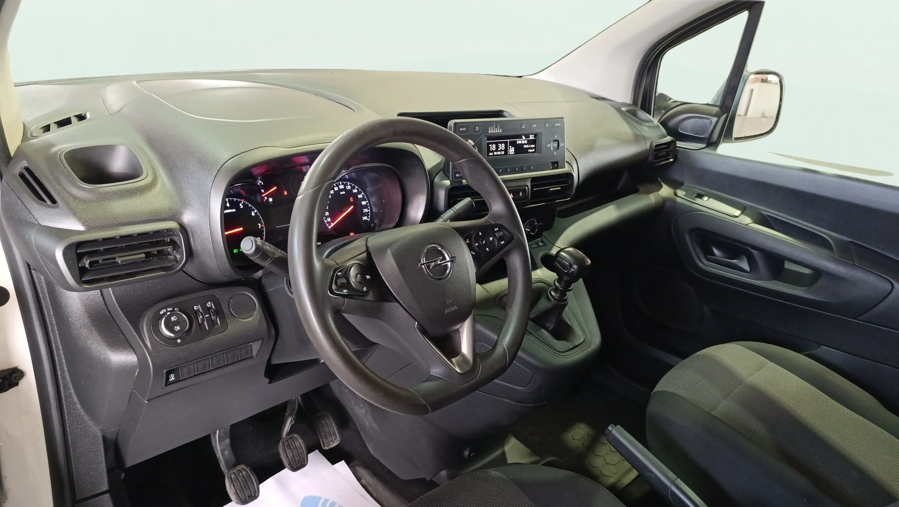 Opel Combo 1.5 TD Edition L - foto 9