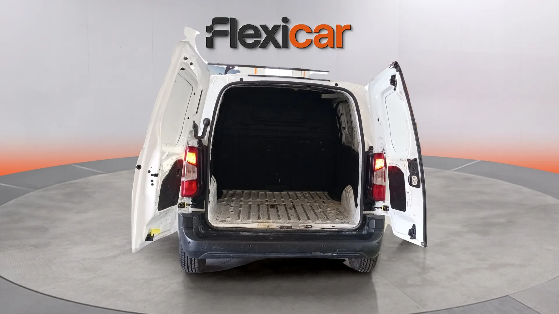 Opel Combo 1.5 TD Edition L - foto 32