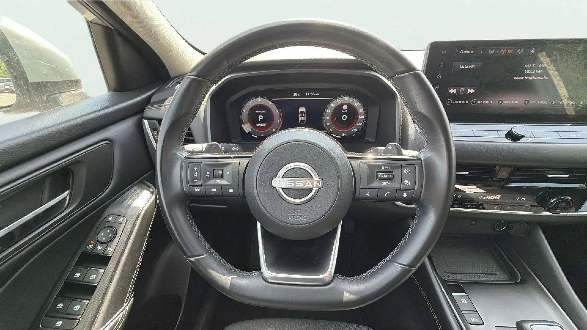 Nissan Qashqai DIG-T Xtronic N-Connecta - foto 10