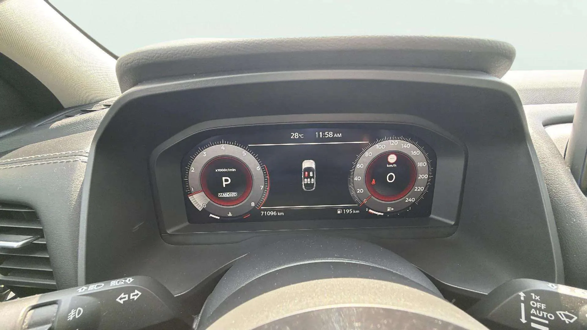 Nissan Qashqai DIG-T Xtronic N-Connecta - foto 11