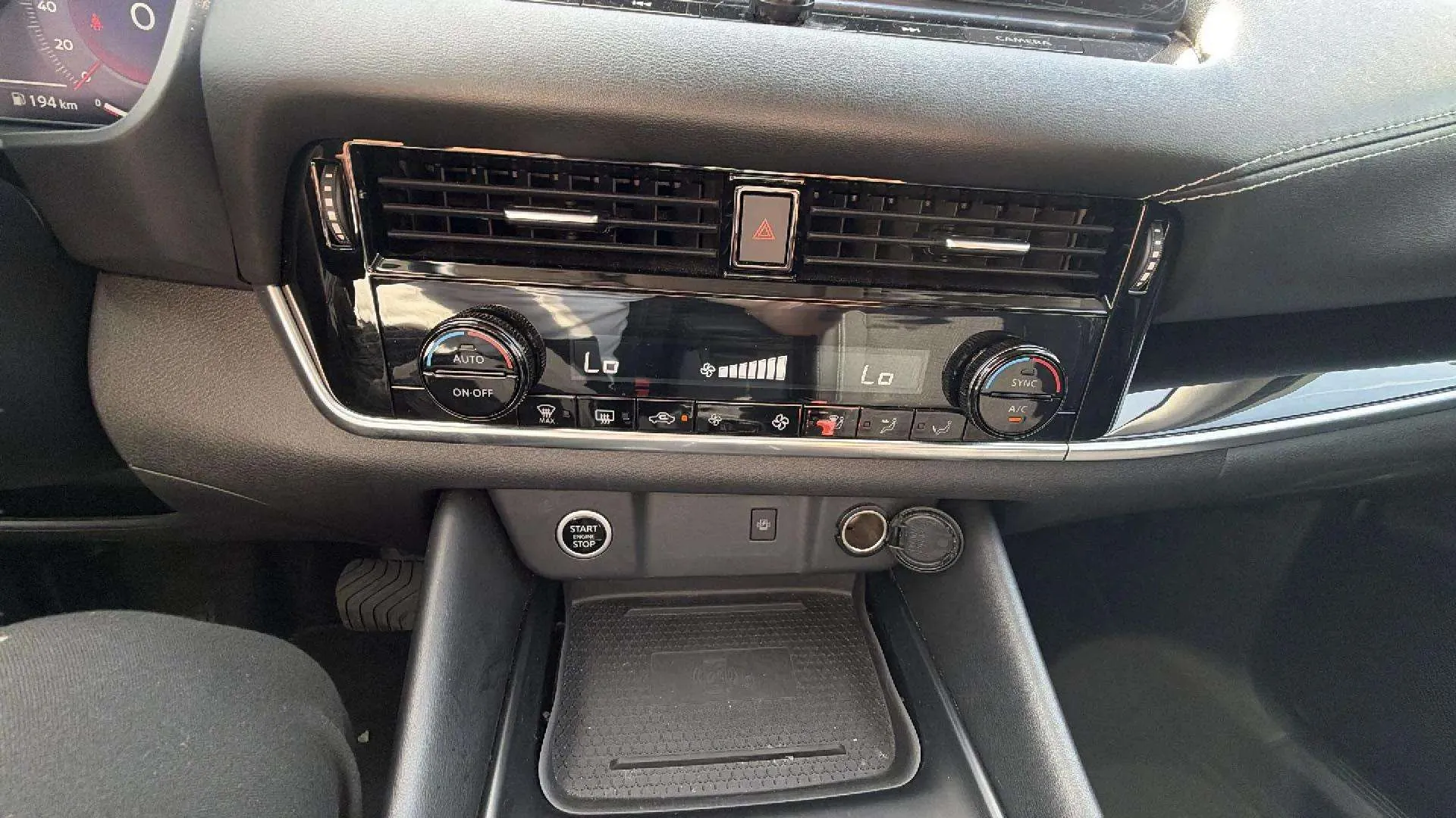 Nissan Qashqai DIG-T Xtronic N-Connecta - foto 17