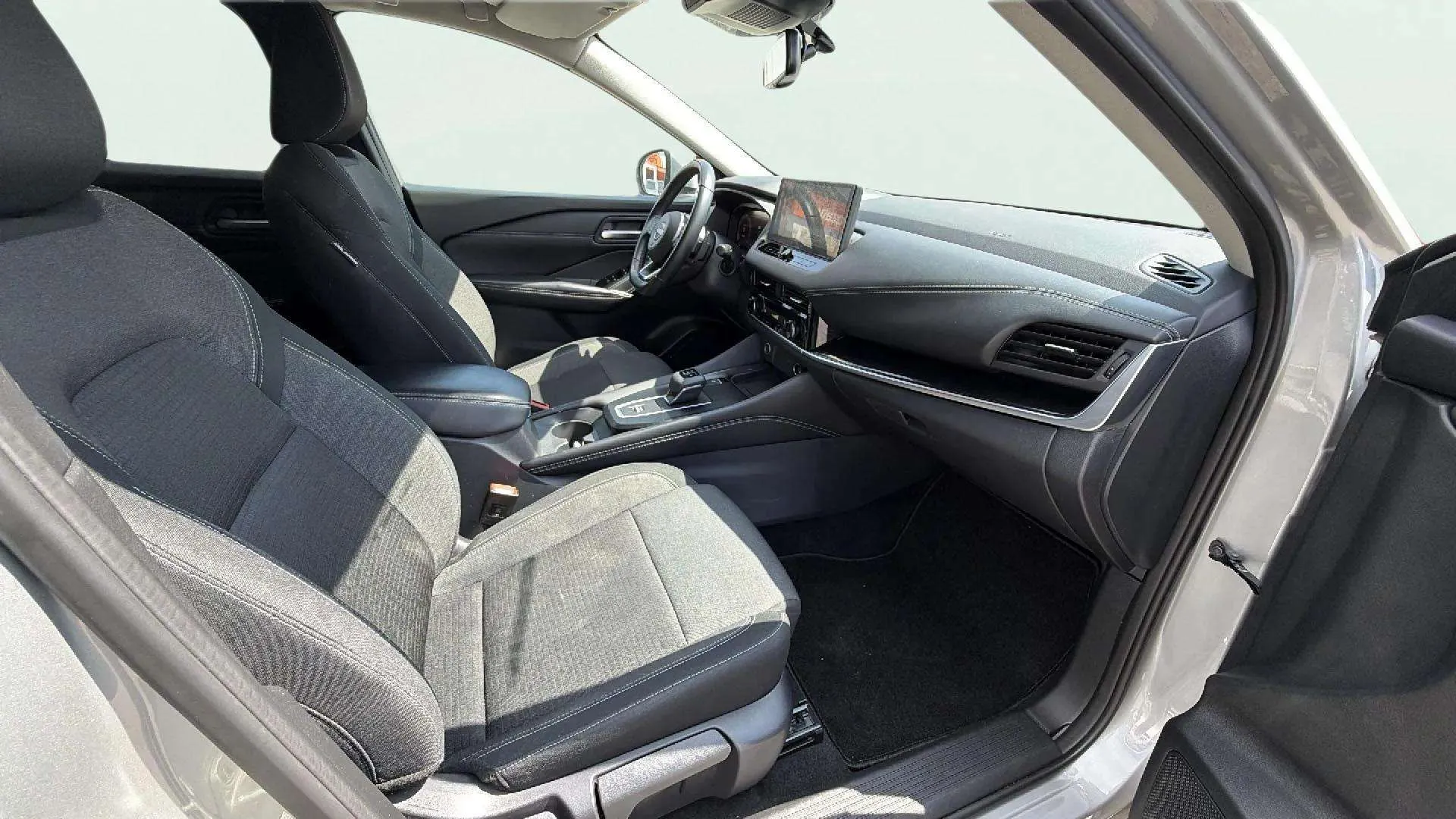 Nissan Qashqai DIG-T Xtronic N-Connecta - foto 14