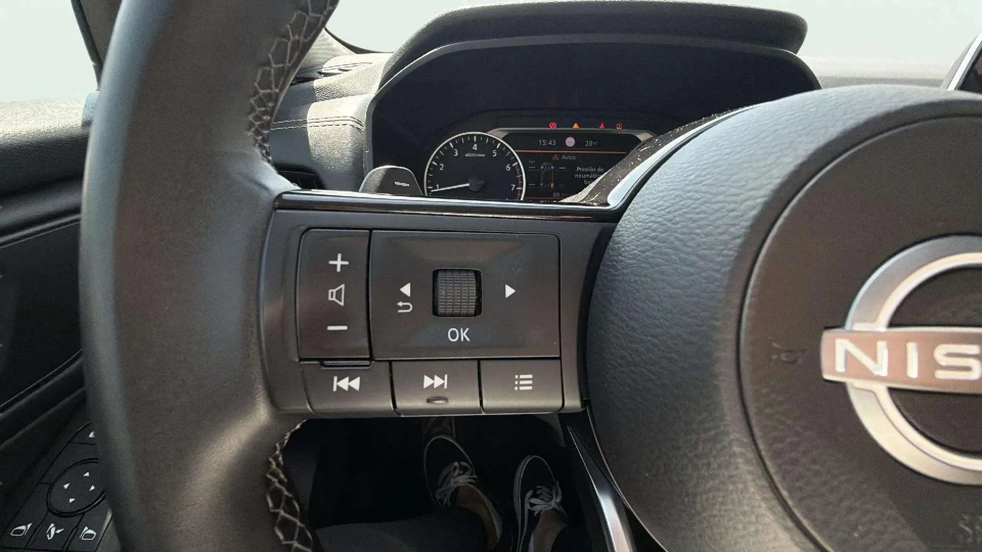 Nissan Qashqai DIG-T Xtronic N-Style - foto 12