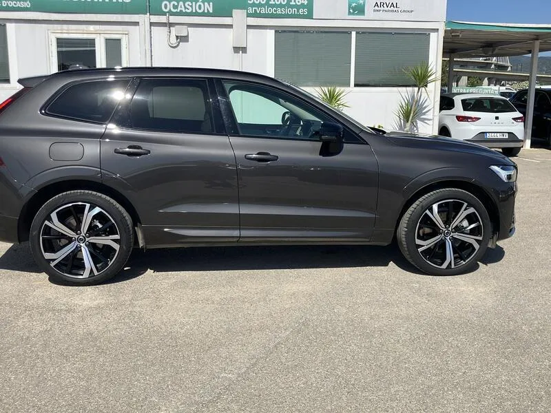 Volvo XC60 2.0 T6 AWD Recharge Ultimate Dark - foto 7