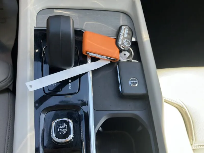 Volvo XC60 2.0 T6 AWD Recharge Ultimate Dark - foto 42